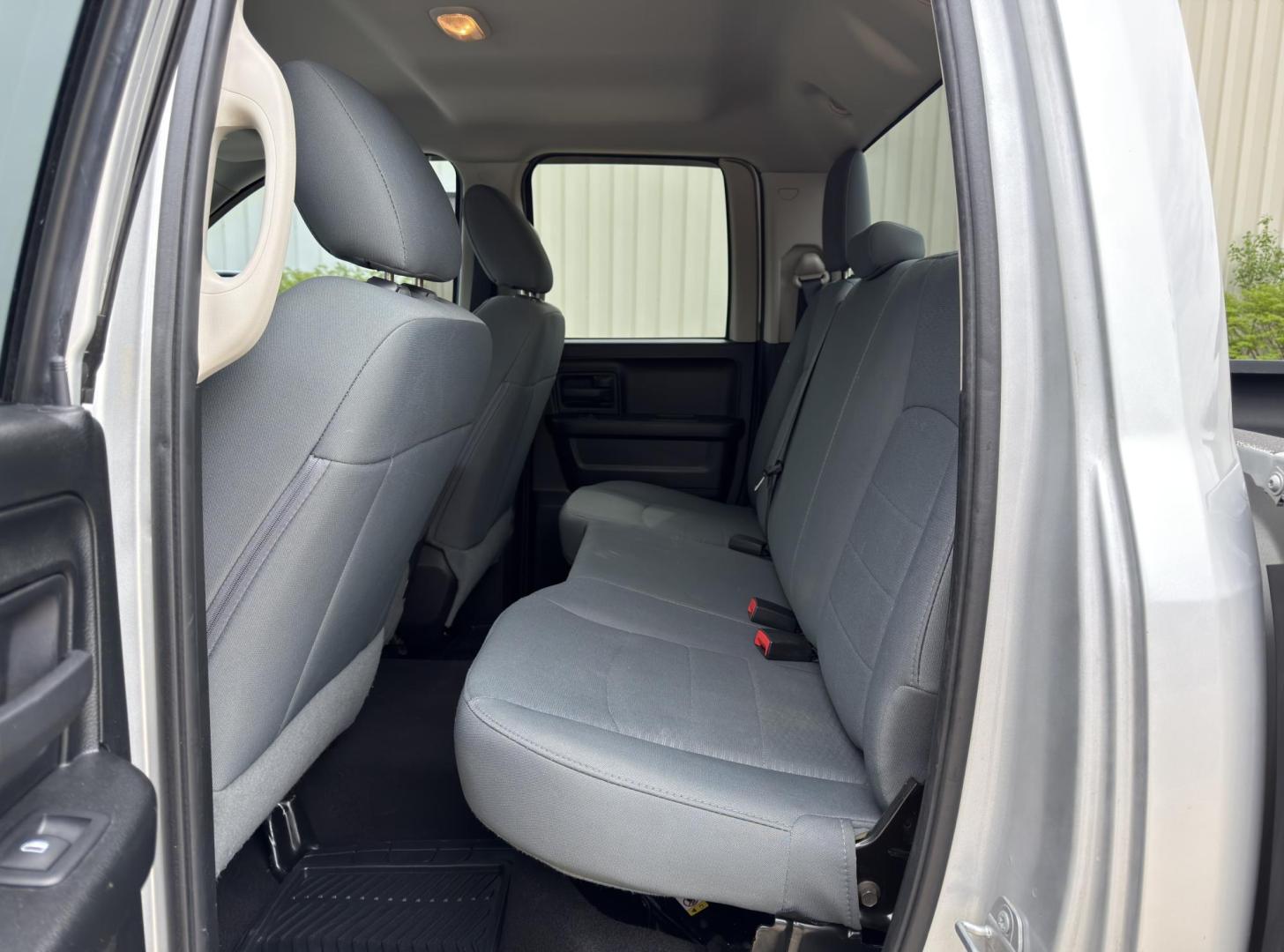 2016 SILVER /Gray RAM 1500 Tradesman Quad Cab 4WD (1C6RR7FT9GS) with an 5.7L V8 engine, Automatic transmission, located at 2990 Old Orchard Rd., Jackson, MO, 63755, 37.354214, -89.612106 - 2016 Ram 1500 Tradesman 129xxx miles 4x4 5.7L V8 HEMI Automatic Backup Camera Bluetooth Cruise Power Windows/Locks/Mirrors We have financing available and we accept trades! Fill out a credit application on our website or come by today! If you have any questions, give us a call at (573) 204 - Photo#15