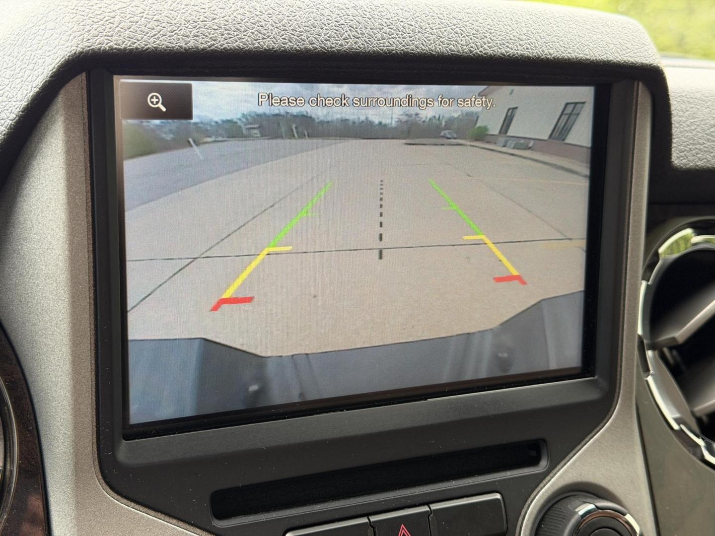 2016 WHITE /Tan Ford F-250 SD Lariat Crew Cab 4WD (1FT7W2BT3GE) with an 6.7L V8 DIESEL engine, Automatic transmission, located at 2990 Old Orchard Rd., Jackson, MO, 63755, 37.354214, -89.612106 - 2016 Ford F-250 Super Duty Lariat 120xxx miles 4x4 6.7L V8 Diesel Automatic Leather Navigation Power/Heated/Cooled Seats Heated Steering Wheel Backup Camera Sunroof Bluetooth Remote Start Cruise Power Windows/Locks/Mirrors We have financing available and we accept trades! Fill out a c - Photo#5