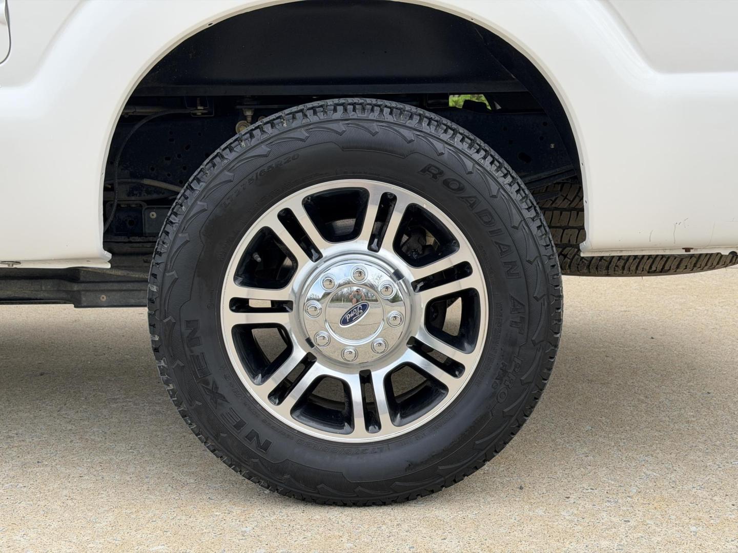 2016 WHITE /Tan Ford F-250 SD Lariat Crew Cab 4WD (1FT7W2BT3GE) with an 6.7L V8 DIESEL engine, Automatic transmission, located at 2990 Old Orchard Rd., Jackson, MO, 63755, 37.354214, -89.612106 - 2016 Ford F-250 Super Duty Lariat 120xxx miles 4x4 6.7L V8 Diesel Automatic Leather Navigation Power/Heated/Cooled Seats Heated Steering Wheel Backup Camera Sunroof Bluetooth Remote Start Cruise Power Windows/Locks/Mirrors We have financing available and we accept trades! Fill out a c - Photo#42