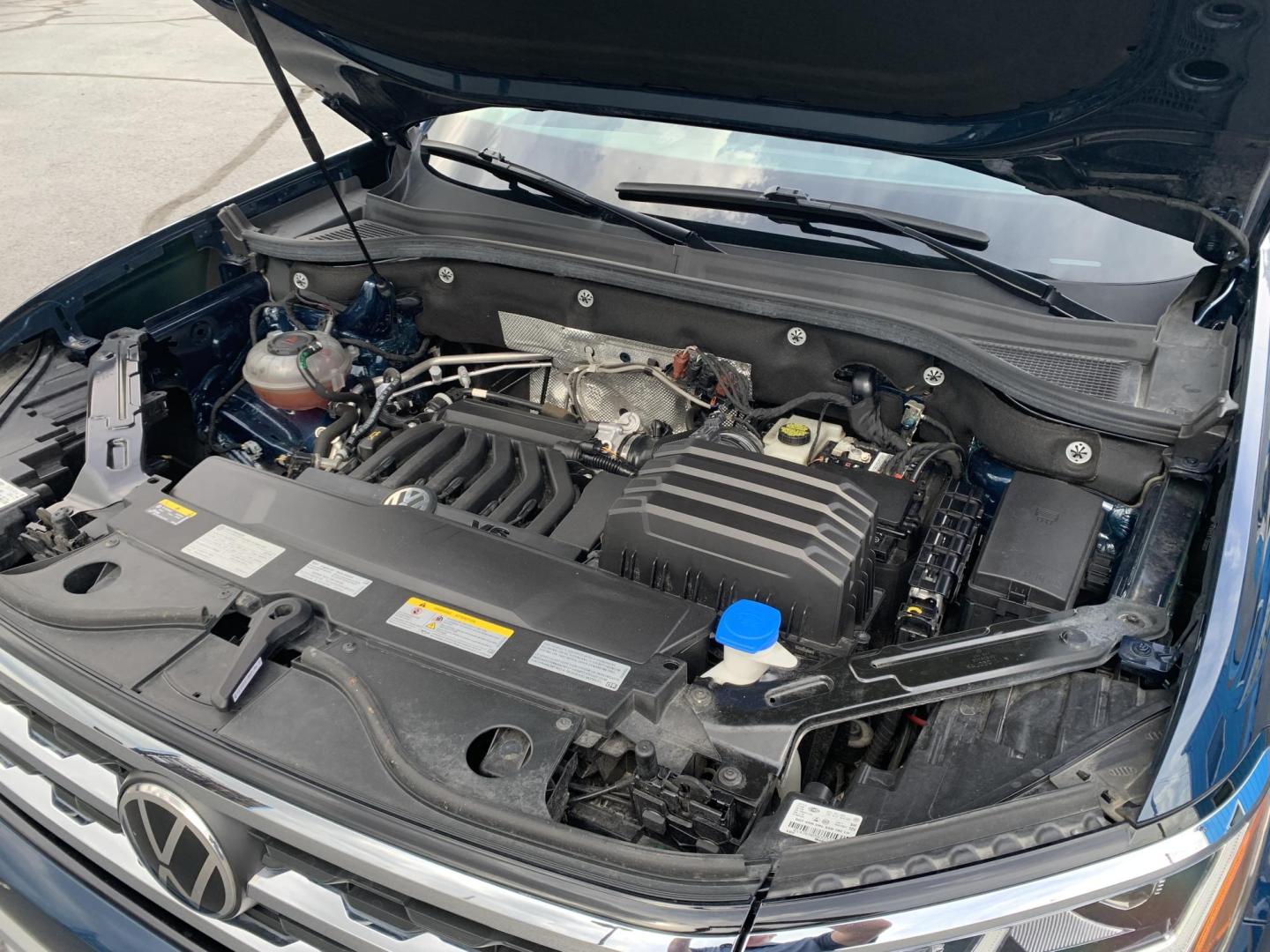 2021 BLUE /BLACK Volkswagen Atlas V6 SEL 4MOTION (1V2BR2CAXMC) with an 3.6L V6 DOHC 24V engine, Automatic transmission, located at 506 S. Kingshighway, Cape Girardeau, MO, 63703, (573) 235-5000, 37.294991, -89.553635 - 2021 Volkswagen Atlas V6 SEL 4MOTION 48,xxx miles One Owner! AWD Heated Seats Bluetooth Adaptive Cruise Backup Camera 3rd. Row Sunroof We have financing available and we accept trades! Fill out a credit application on our website or come by today! If you have any questions, give us a ca - Photo#2