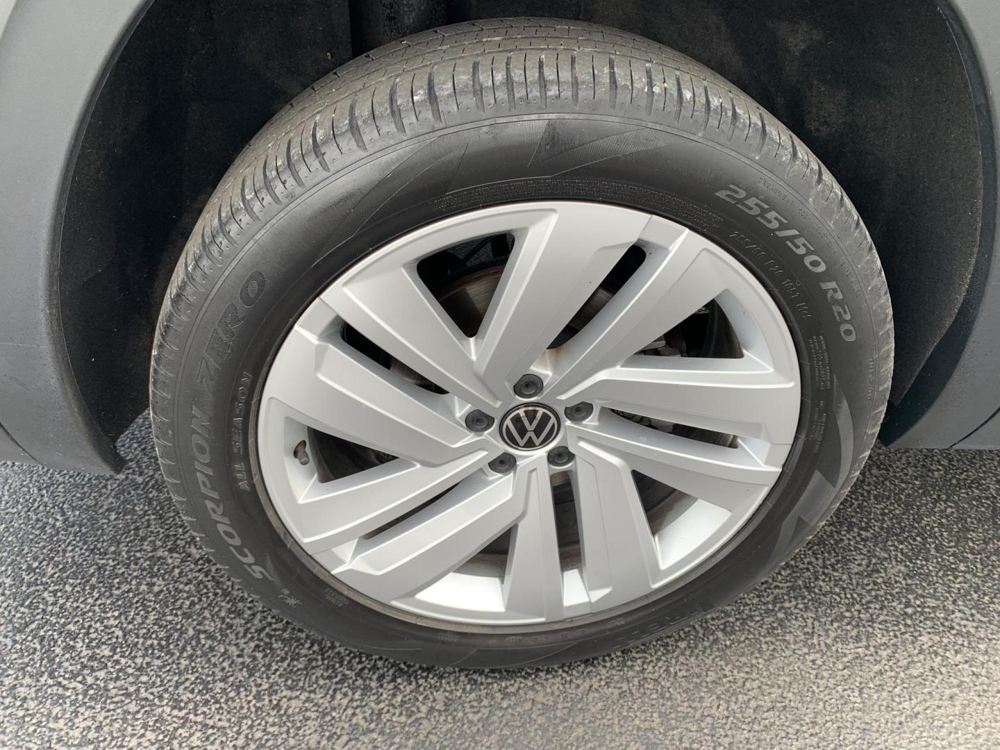 2021 BLUE /BLACK Volkswagen Atlas V6 SEL 4MOTION (1V2BR2CAXMC) with an 3.6L V6 DOHC 24V engine, Automatic transmission, located at 506 S. Kingshighway, Cape Girardeau, MO, 63703, (573) 235-5000, 37.294991, -89.553635 - 2021 Volkswagen Atlas V6 SEL 4MOTION 48,xxx miles One Owner! AWD Heated Seats Bluetooth Adaptive Cruise Backup Camera 3rd. Row Sunroof We have financing available and we accept trades! Fill out a credit application on our website or come by today! If you have any questions, give us a ca - Photo#38