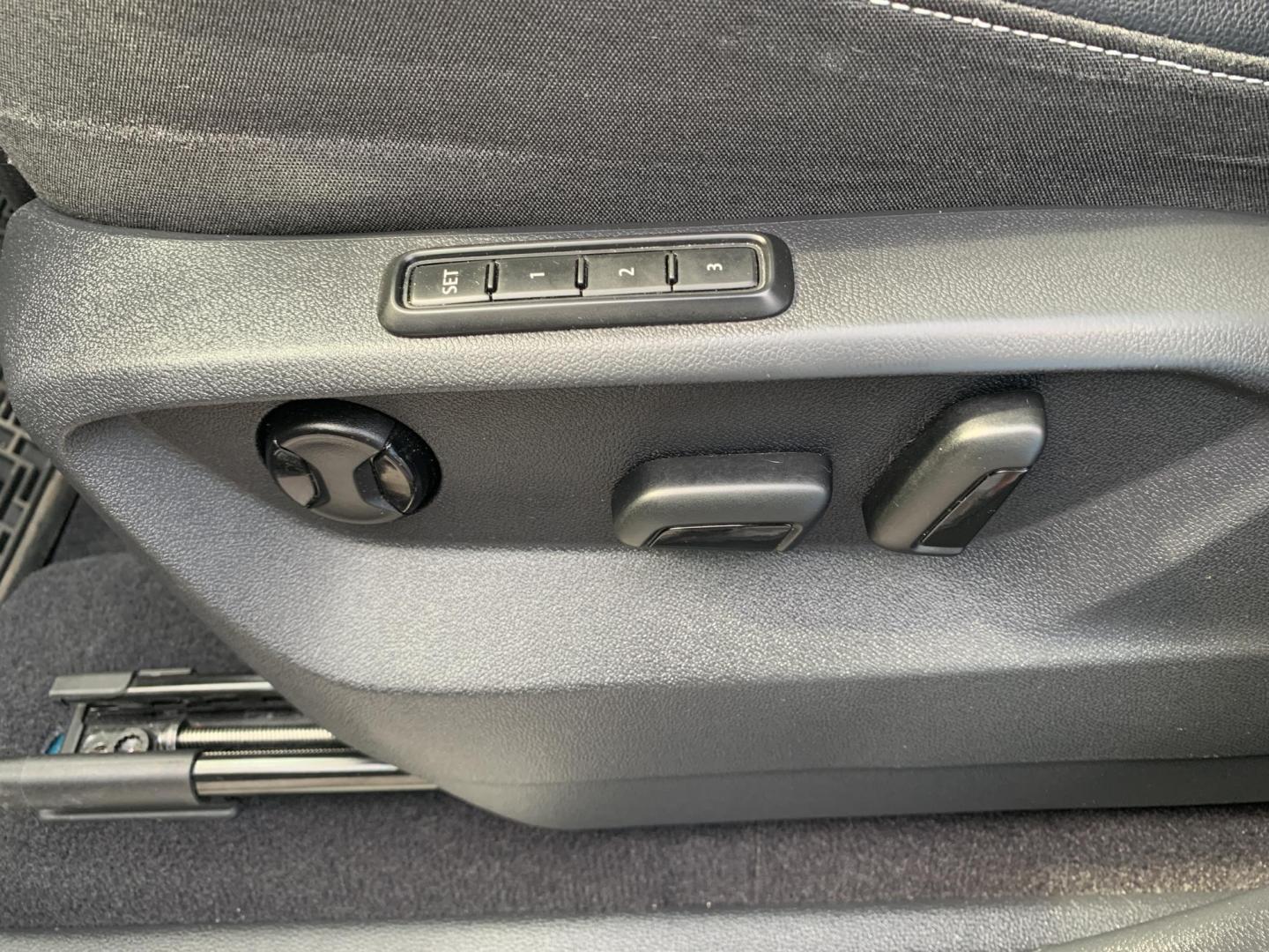 2021 BLUE /BLACK Volkswagen Atlas V6 SEL 4MOTION (1V2BR2CAXMC) with an 3.6L V6 DOHC 24V engine, Automatic transmission, located at 506 S. Kingshighway, Cape Girardeau, MO, 63703, (573) 235-5000, 37.294991, -89.553635 - 2021 Volkswagen Atlas V6 SEL 4MOTION 48,xxx miles One Owner! AWD Heated Seats Bluetooth Adaptive Cruise Backup Camera 3rd. Row Sunroof We have financing available and we accept trades! Fill out a credit application on our website or come by today! If you have any questions, give us a ca - Photo#23