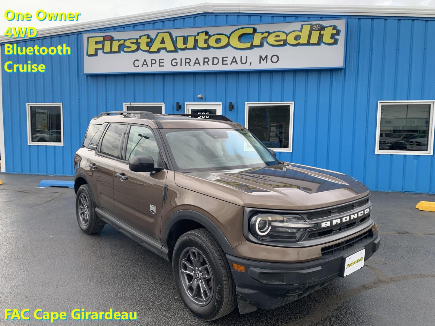 2022 Bronze /GRAY Ford Bronco Sport Big Bend (3FMCR9B69NR) with an 1.5L L3 engine, 8A transmission, located at 506 S. Kingshighway, Cape Girardeau, MO, 63703, (573) 235-5000, 37.294991, -89.553635 - 2022 Ford Bronco Sport Big Bend 38,xxx miles One Owner! 4WD Cruise Bluetooth Power Windows/Locks/Mirrors We have financing available and we accept trades! Fill out a credit application on our website or come by today! If you have any questions, give us a call at (573) 235-5000 or visit our - Photo#0