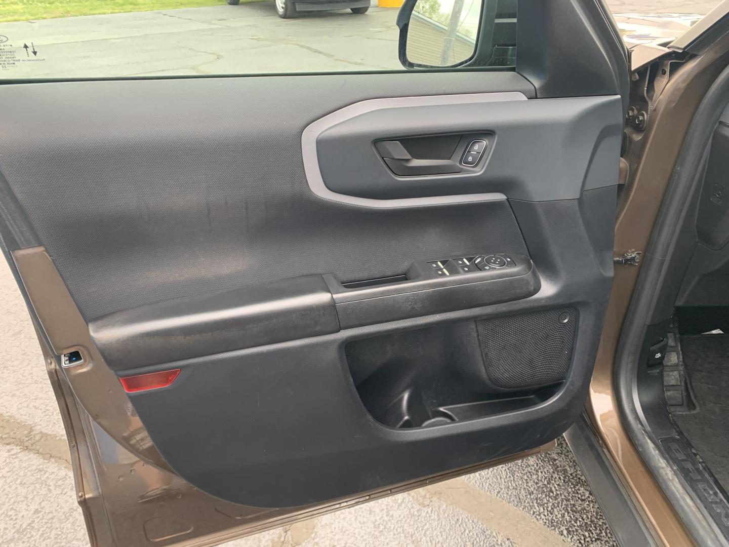 2022 Bronze /GRAY Ford Bronco Sport Big Bend (3FMCR9B69NR) with an 1.5L L3 engine, 8A transmission, located at 506 S. Kingshighway, Cape Girardeau, MO, 63703, (573) 235-5000, 37.294991, -89.553635 - 2022 Ford Bronco Sport Big Bend 38,xxx miles One Owner! 4WD Cruise Bluetooth Power Windows/Locks/Mirrors We have financing available and we accept trades! Fill out a credit application on our website or come by today! If you have any questions, give us a call at (573) 235-5000 or visit our - Photo#18