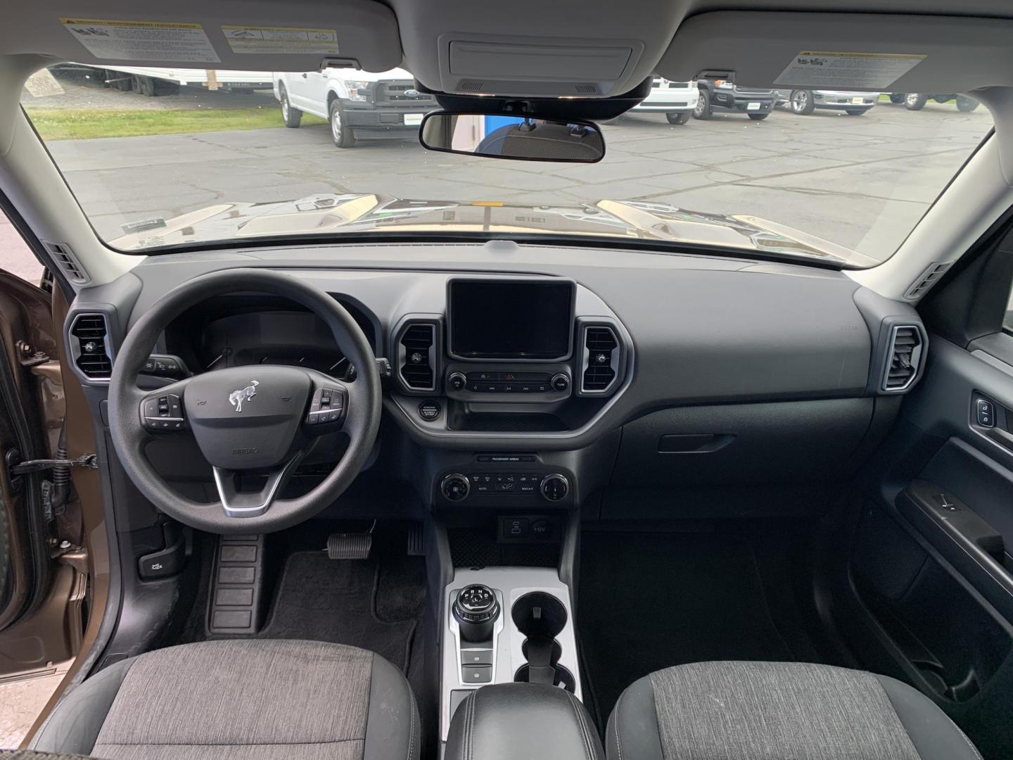 2022 Bronze /GRAY Ford Bronco Sport Big Bend (3FMCR9B69NR) with an 1.5L L3 engine, 8A transmission, located at 506 S. Kingshighway, Cape Girardeau, MO, 63703, (573) 235-5000, 37.294991, -89.553635 - 2022 Ford Bronco Sport Big Bend 38,xxx miles One Owner! 4WD Cruise Bluetooth Power Windows/Locks/Mirrors We have financing available and we accept trades! Fill out a credit application on our website or come by today! If you have any questions, give us a call at (573) 235-5000 or visit our - Photo#26