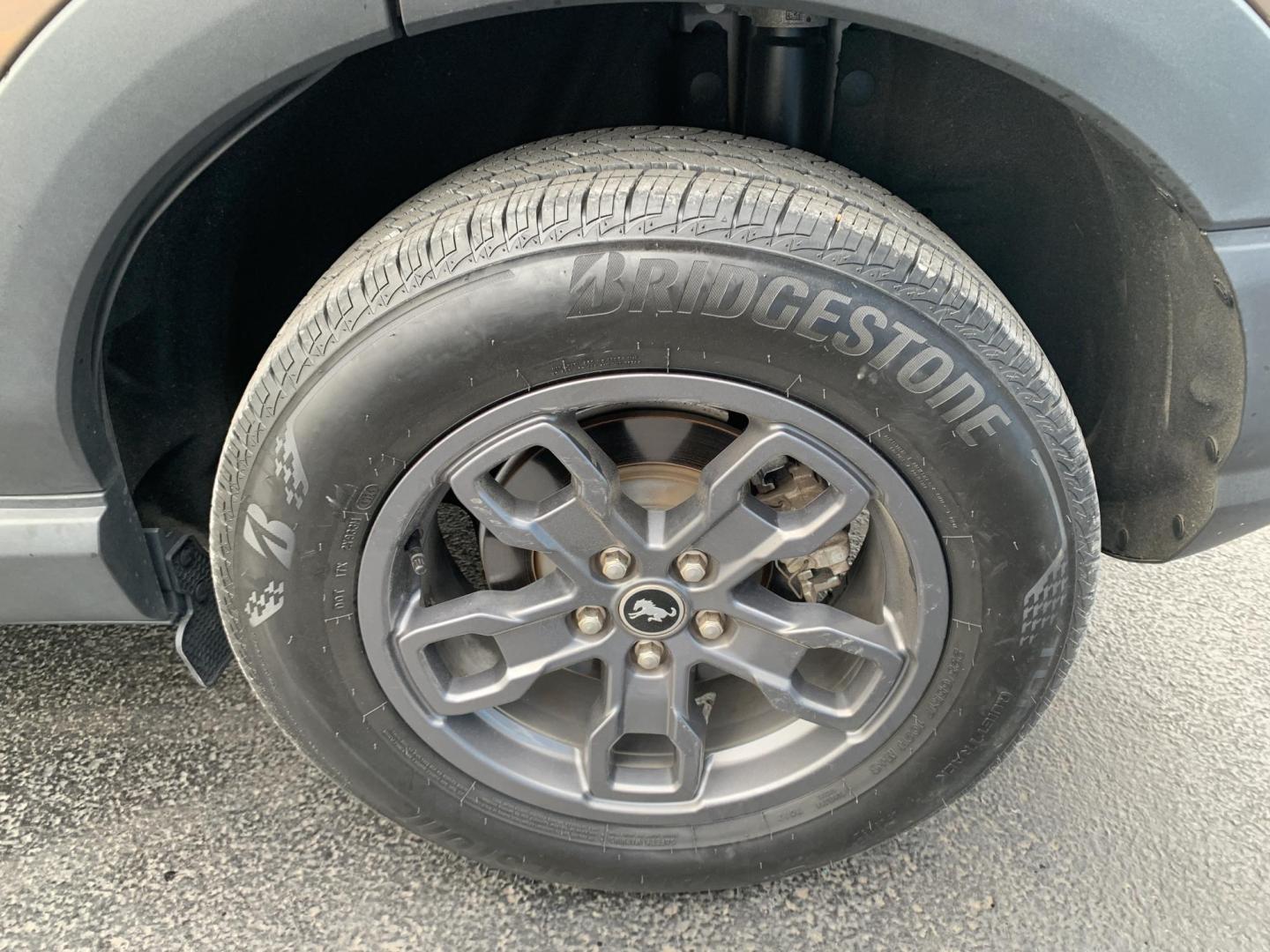 2022 Bronze /GRAY Ford Bronco Sport Big Bend (3FMCR9B69NR) with an 1.5L L3 engine, 8A transmission, located at 506 S. Kingshighway, Cape Girardeau, MO, 63703, (573) 235-5000, 37.294991, -89.553635 - 2022 Ford Bronco Sport Big Bend 38,xxx miles One Owner! 4WD Cruise Bluetooth Power Windows/Locks/Mirrors We have financing available and we accept trades! Fill out a credit application on our website or come by today! If you have any questions, give us a call at (573) 235-5000 or visit our - Photo#34