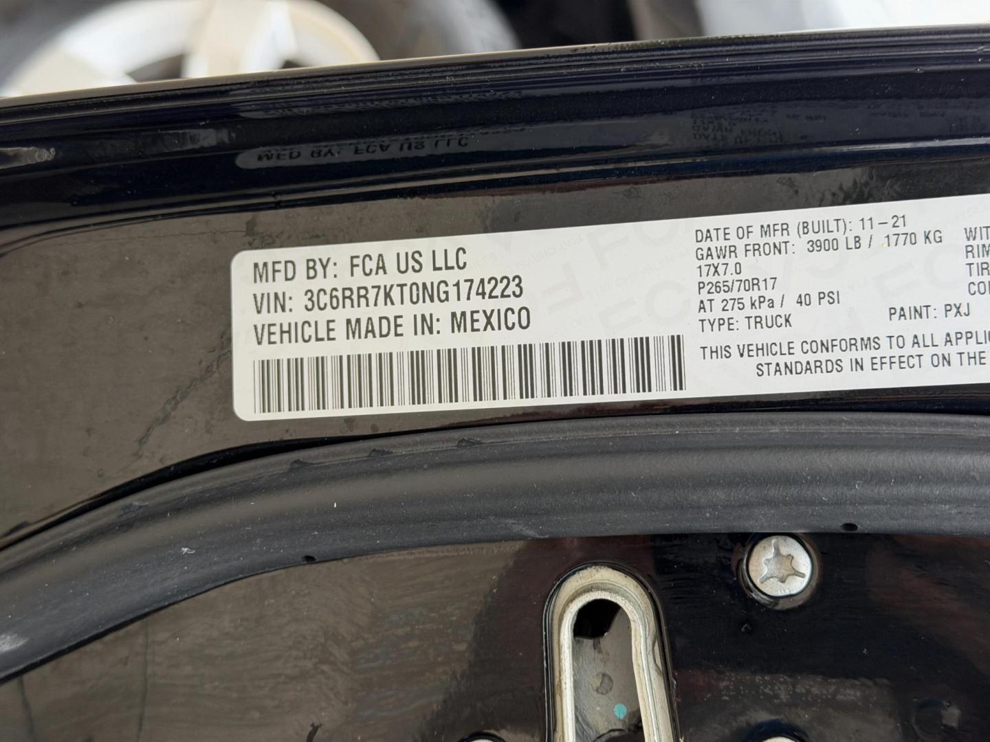 2022 BLACK /Gray RAM 1500 Classic Tradesman Crew Cab SWB 4WD (3C6RR7KT0NG) with an 5.7L V8 engine, Automatic transmission, located at 2990 Old Orchard Rd., Jackson, MO, 63755, 37.354214, -89.612106 - 2022 Ram 1500 Classic Tradesman 1-Owner 133xxx miles 4x4 5.7L V8 Automatic Backup Camera Bluetooth Cruise Power Windows/Locks/Mirrors We have financing available and we accept trades! Fill out a credit application on our website or come by today! If you have any questions, give us a call - Photo#44