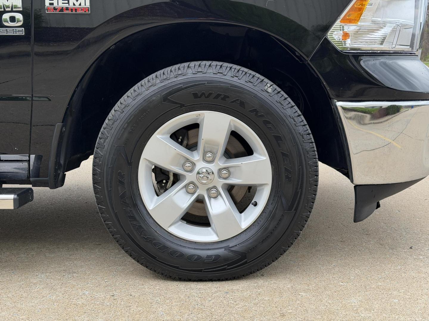 2022 BLACK /Gray RAM 1500 Classic Tradesman Crew Cab SWB 4WD (3C6RR7KT0NG) with an 5.7L V8 engine, Automatic transmission, located at 2990 Old Orchard Rd., Jackson, MO, 63755, 37.354214, -89.612106 - 2022 Ram 1500 Classic Tradesman 1-Owner 133xxx miles 4x4 5.7L V8 Automatic Backup Camera Bluetooth Cruise Power Windows/Locks/Mirrors We have financing available and we accept trades! Fill out a credit application on our website or come by today! If you have any questions, give us a call - Photo#35