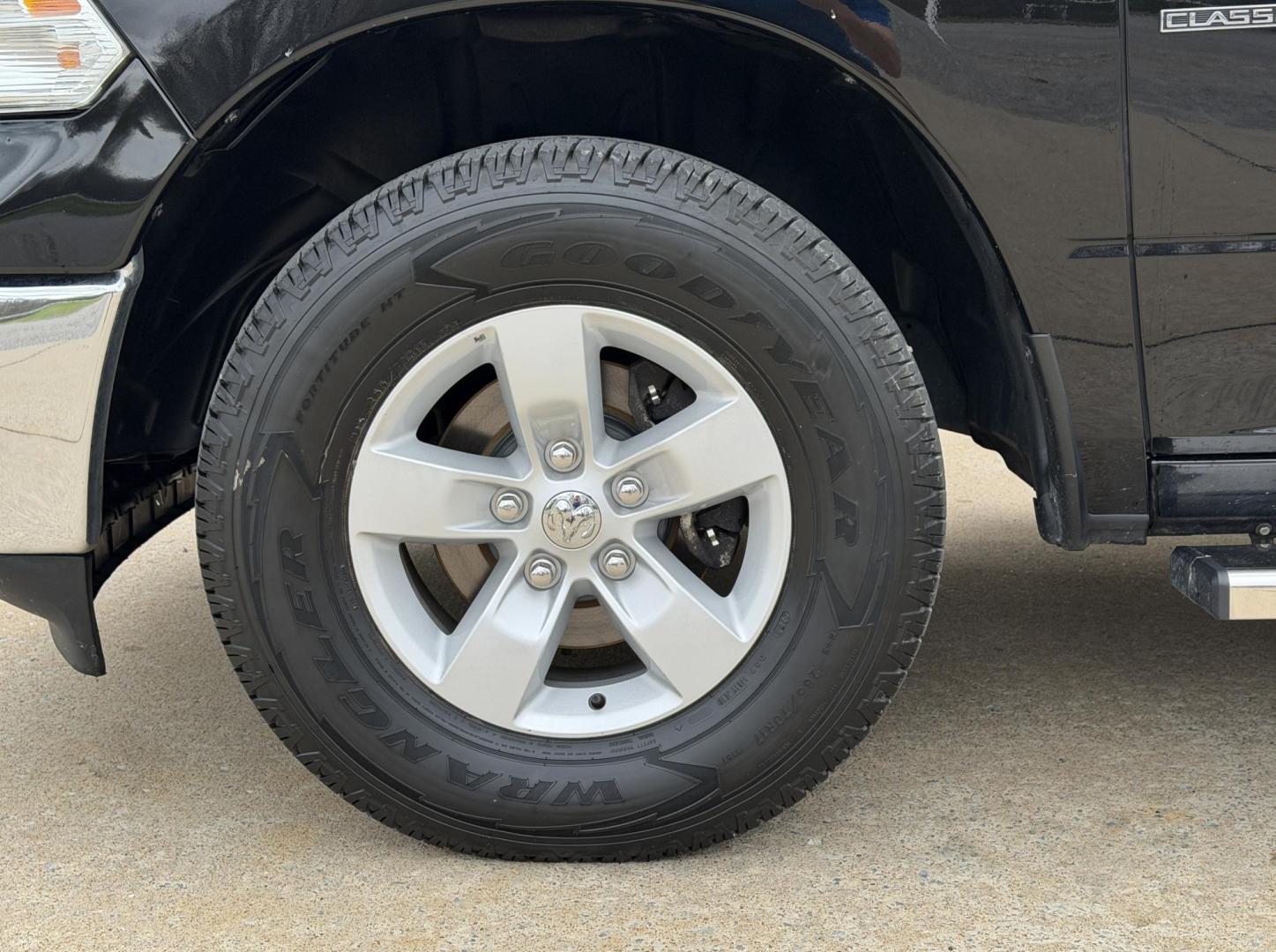 2022 BLACK /Gray RAM 1500 Classic Tradesman Crew Cab SWB 4WD (3C6RR7KT0NG) with an 5.7L V8 engine, Automatic transmission, located at 2990 Old Orchard Rd., Jackson, MO, 63755, 37.354214, -89.612106 - 2022 Ram 1500 Classic Tradesman 1-Owner 133xxx miles 4x4 5.7L V8 Automatic Backup Camera Bluetooth Cruise Power Windows/Locks/Mirrors We have financing available and we accept trades! Fill out a credit application on our website or come by today! If you have any questions, give us a call - Photo#32