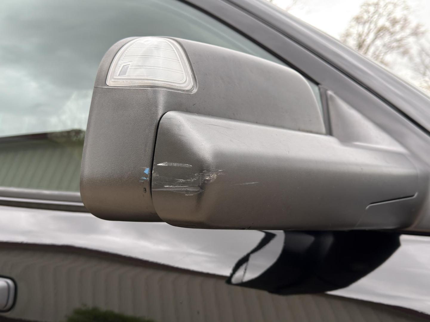 2022 BLACK /Gray RAM 1500 Classic Tradesman Crew Cab SWB 4WD (3C6RR7KT0NG) with an 5.7L V8 engine, Automatic transmission, located at 2990 Old Orchard Rd., Jackson, MO, 63755, 37.354214, -89.612106 - 2022 Ram 1500 Classic Tradesman 1-Owner 133xxx miles 4x4 5.7L V8 Automatic Backup Camera Bluetooth Cruise Power Windows/Locks/Mirrors We have financing available and we accept trades! Fill out a credit application on our website or come by today! If you have any questions, give us a call - Photo#39