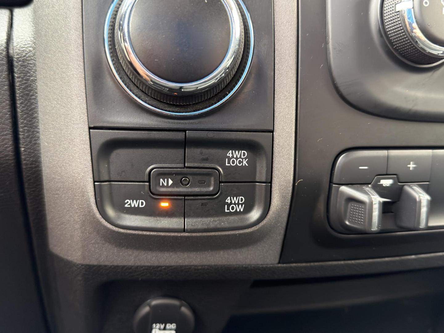 2022 BLACK /Gray RAM 1500 Classic Tradesman Crew Cab SWB 4WD (3C6RR7KT0NG) with an 5.7L V8 engine, Automatic transmission, located at 2990 Old Orchard Rd., Jackson, MO, 63755, 37.354214, -89.612106 - 2022 Ram 1500 Classic Tradesman 1-Owner 133xxx miles 4x4 5.7L V8 Automatic Backup Camera Bluetooth Cruise Power Windows/Locks/Mirrors We have financing available and we accept trades! Fill out a credit application on our website or come by today! If you have any questions, give us a call - Photo#2