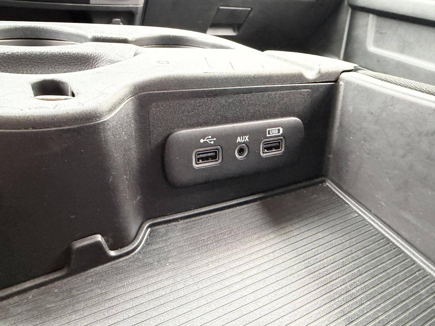 2022 BLACK /Gray RAM 1500 Classic Tradesman Crew Cab SWB 4WD (3C6RR7KT0NG) with an 5.7L V8 engine, Automatic transmission, located at 2990 Old Orchard Rd., Jackson, MO, 63755, 37.354214, -89.612106 - 2022 Ram 1500 Classic Tradesman 1-Owner 133xxx miles 4x4 5.7L V8 Automatic Backup Camera Bluetooth Cruise Power Windows/Locks/Mirrors We have financing available and we accept trades! Fill out a credit application on our website or come by today! If you have any questions, give us a call - Photo#27