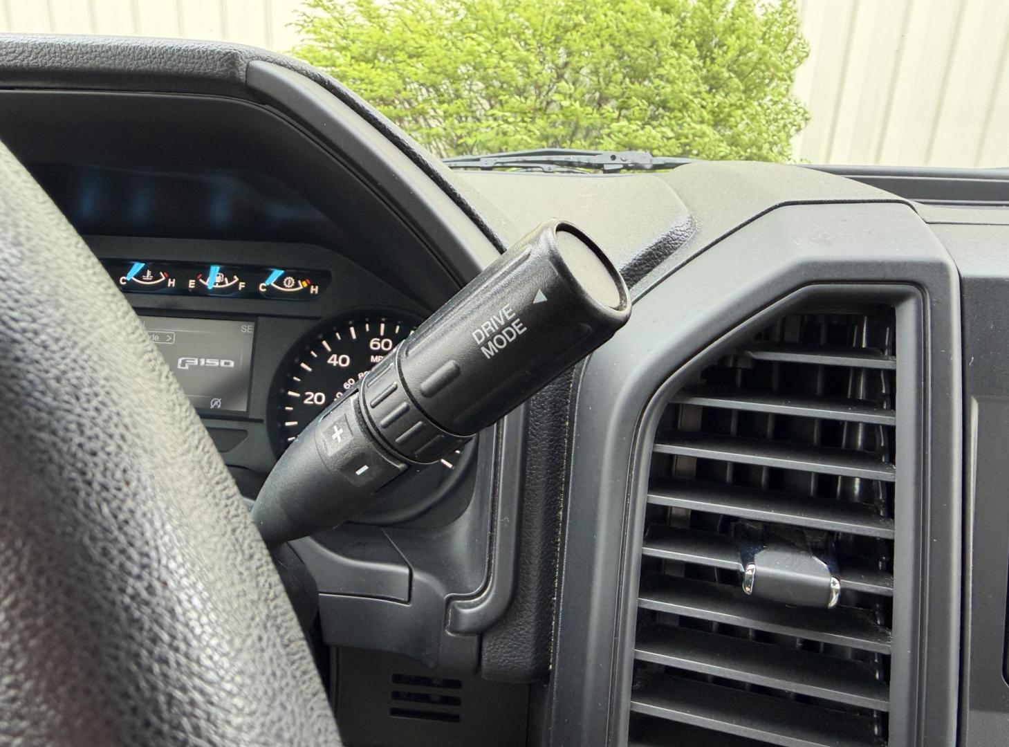 2020 WHITE /Gray Ford F-150 XL SuperCab 8-ft. 2WD (1FTEX1C43LK) with an 3.5L V6 engine, Automatic transmission, located at 2990 Old Orchard Rd., Jackson, MO, 63755, 37.354214, -89.612106 - 2020 Ford F-150 XL 1-Owner 101xxx miles Rear Wheel Drive 3.5L V6 Automatic Backup Camera Bluetooth Cruise Power Windows/Locks/Mirrors We have financing available and we accept trades! Fill out a credit application on our website or come by today! If you have any questions, give us a call - Photo#23