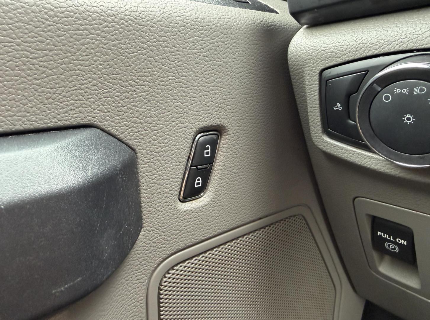 2020 WHITE /Gray Ford F-150 XL SuperCab 8-ft. 2WD (1FTEX1C43LK) with an 3.5L V6 engine, Automatic transmission, located at 2990 Old Orchard Rd., Jackson, MO, 63755, 37.354214, -89.612106 - 2020 Ford F-150 XL 1-Owner 101xxx miles Rear Wheel Drive 3.5L V6 Automatic Backup Camera Bluetooth Cruise Power Windows/Locks/Mirrors We have financing available and we accept trades! Fill out a credit application on our website or come by today! If you have any questions, give us a call - Photo#29