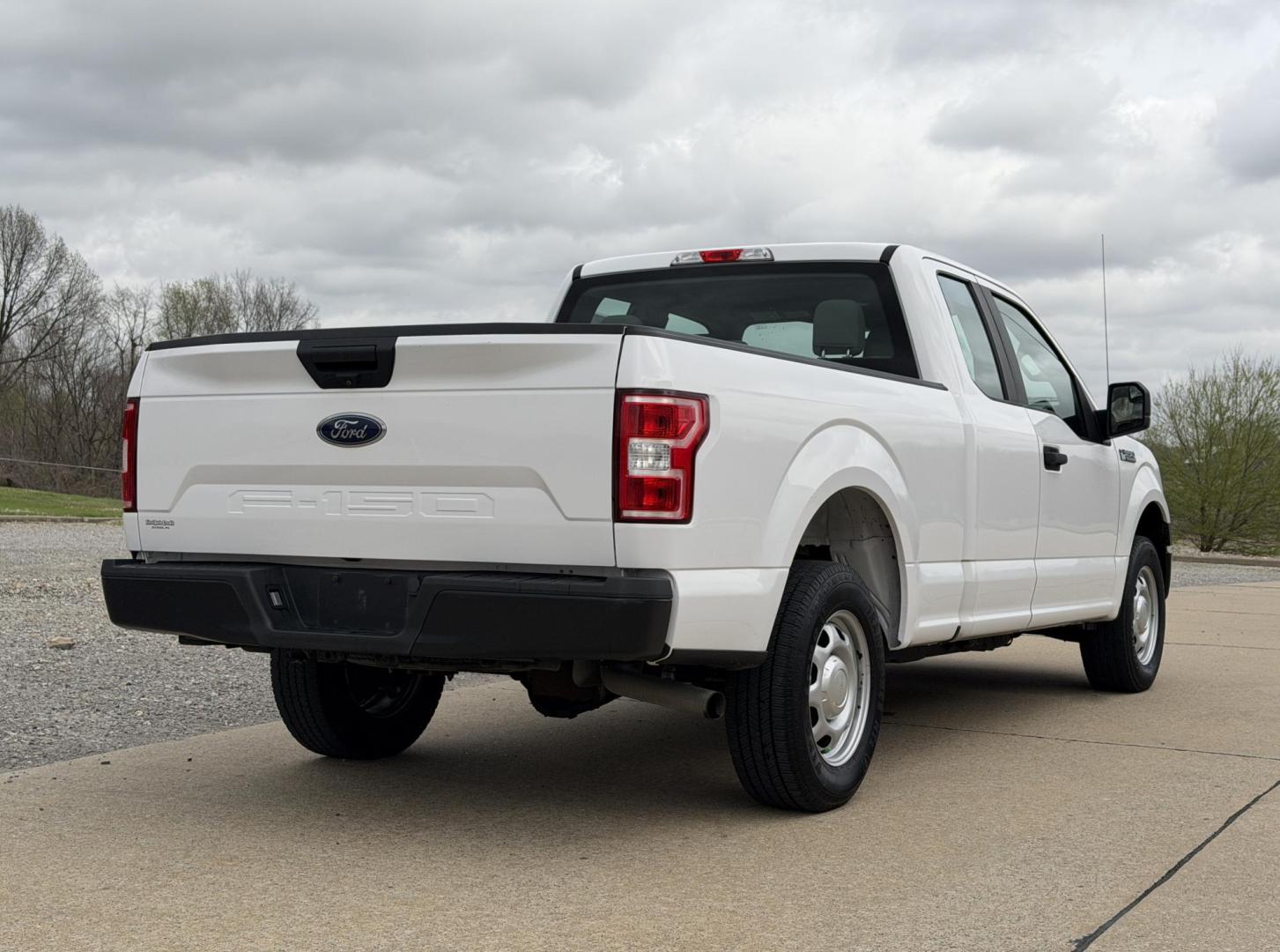 2020 WHITE /Gray Ford F-150 XL SuperCab 8-ft. 2WD (1FTEX1C43LK) with an 3.5L V6 engine, Automatic transmission, located at 2990 Old Orchard Rd., Jackson, MO, 63755, 37.354214, -89.612106 - 2020 Ford F-150 XL 1-Owner 101xxx miles Rear Wheel Drive 3.5L V6 Automatic Backup Camera Bluetooth Cruise Power Windows/Locks/Mirrors We have financing available and we accept trades! Fill out a credit application on our website or come by today! If you have any questions, give us a call - Photo#6