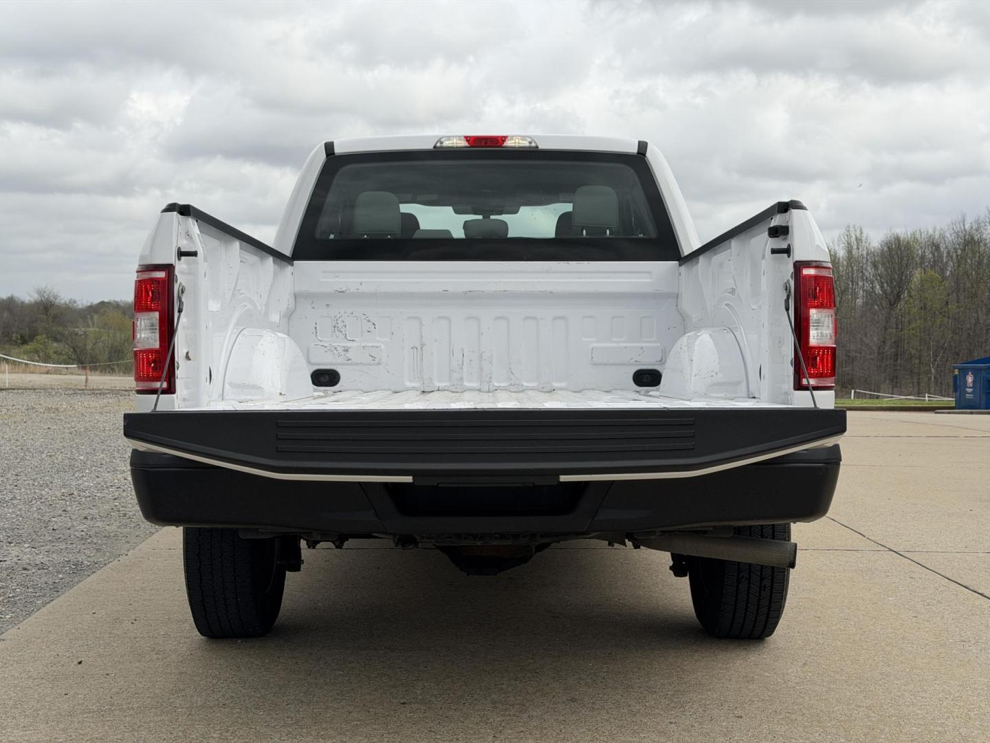 2020 WHITE /Gray Ford F-150 XL SuperCab 8-ft. 2WD (1FTEX1C43LK) with an 3.5L V6 engine, Automatic transmission, located at 2990 Old Orchard Rd., Jackson, MO, 63755, 37.354214, -89.612106 - 2020 Ford F-150 XL 1-Owner 101xxx miles Rear Wheel Drive 3.5L V6 Automatic Backup Camera Bluetooth Cruise Power Windows/Locks/Mirrors We have financing available and we accept trades! Fill out a credit application on our website or come by today! If you have any questions, give us a call - Photo#18