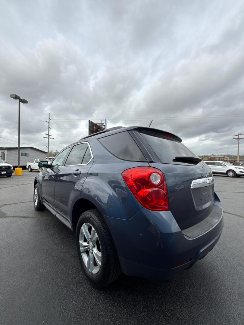 2014 BLUE /GRAY Chevrolet Equinox LT 2WD (2GNALBEK6E6) with an 2.4L L4 engine, Automatic transmission, located at 506 S. Kingshighway, Cape Girardeau, MO, 63703, (573) 235-5000, 37.294991, -89.553635 - 2013 Chevrolet Equinox 1LT 91,xxx miles 2.4L 4 CYL Automatic Back Up Camera Cruise Control Front Wheel Drive Power windows/locks/mirrors We have financing available and we accept trades! Fill out a credit application on our website or come by today! If you have any questions, give us a call - Photo#5