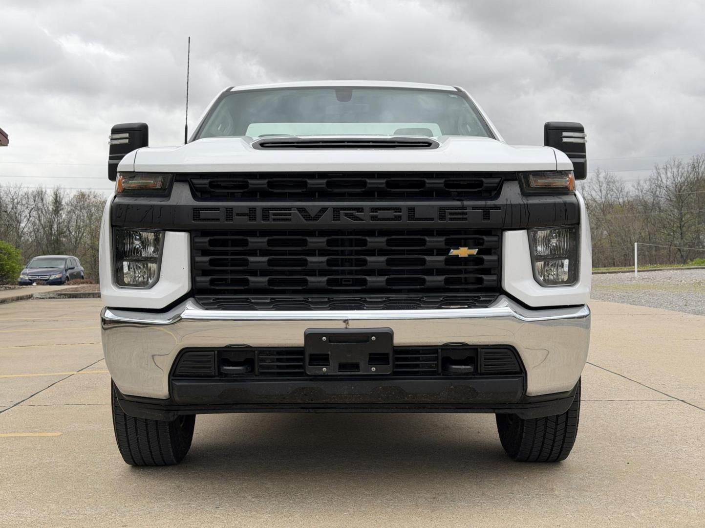 2021 WHITE /Black Chevrolet Silverado 2500HD Work Truck Regular Cab 4WD (1GC3YLE73MF) with an 6.6L V8 engine, Automatic transmission, located at 2990 Old Orchard Rd., Jackson, MO, 63755, 37.354214, -89.612106 - 2021 Chevrolet Silverado 2500HD 1-Owner 188xxx miles 4x4 6.6L V8 Automatic Backup Camera Bluetooth Cruise Power Windows/Locks/Mirrors We have financing available and we accept trades! Fill out a credit application on our website or come by today! If you have any questions, give us a call - Photo#10