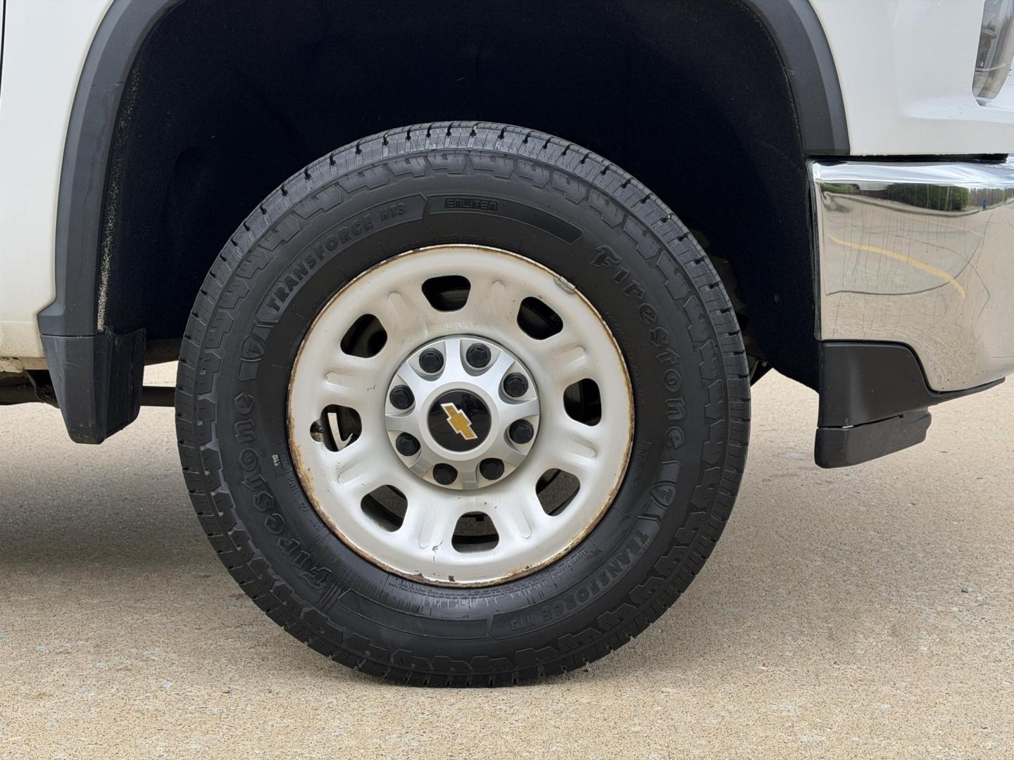 2021 WHITE /Black Chevrolet Silverado 2500HD Work Truck Regular Cab 4WD (1GC3YLE73MF) with an 6.6L V8 engine, Automatic transmission, located at 2990 Old Orchard Rd., Jackson, MO, 63755, 37.354214, -89.612106 - 2021 Chevrolet Silverado 2500HD 1-Owner 188xxx miles 4x4 6.6L V8 Automatic Backup Camera Bluetooth Cruise Power Windows/Locks/Mirrors We have financing available and we accept trades! Fill out a credit application on our website or come by today! If you have any questions, give us a call - Photo#32