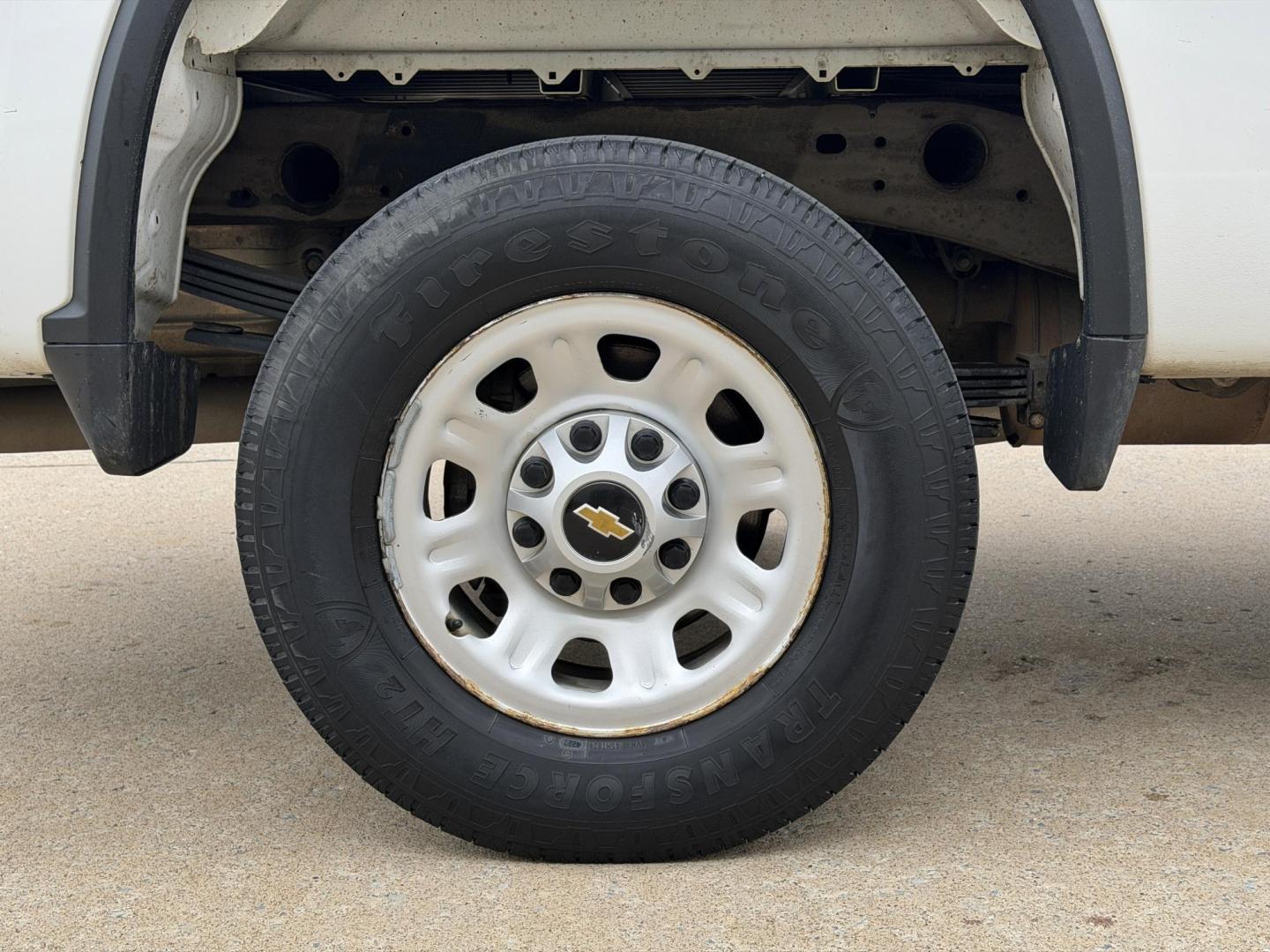 2021 WHITE /Black Chevrolet Silverado 2500HD Work Truck Regular Cab 4WD (1GC3YLE73MF) with an 6.6L V8 engine, Automatic transmission, located at 2990 Old Orchard Rd., Jackson, MO, 63755, 37.354214, -89.612106 - 2021 Chevrolet Silverado 2500HD 1-Owner 188xxx miles 4x4 6.6L V8 Automatic Backup Camera Bluetooth Cruise Power Windows/Locks/Mirrors We have financing available and we accept trades! Fill out a credit application on our website or come by today! If you have any questions, give us a call - Photo#31