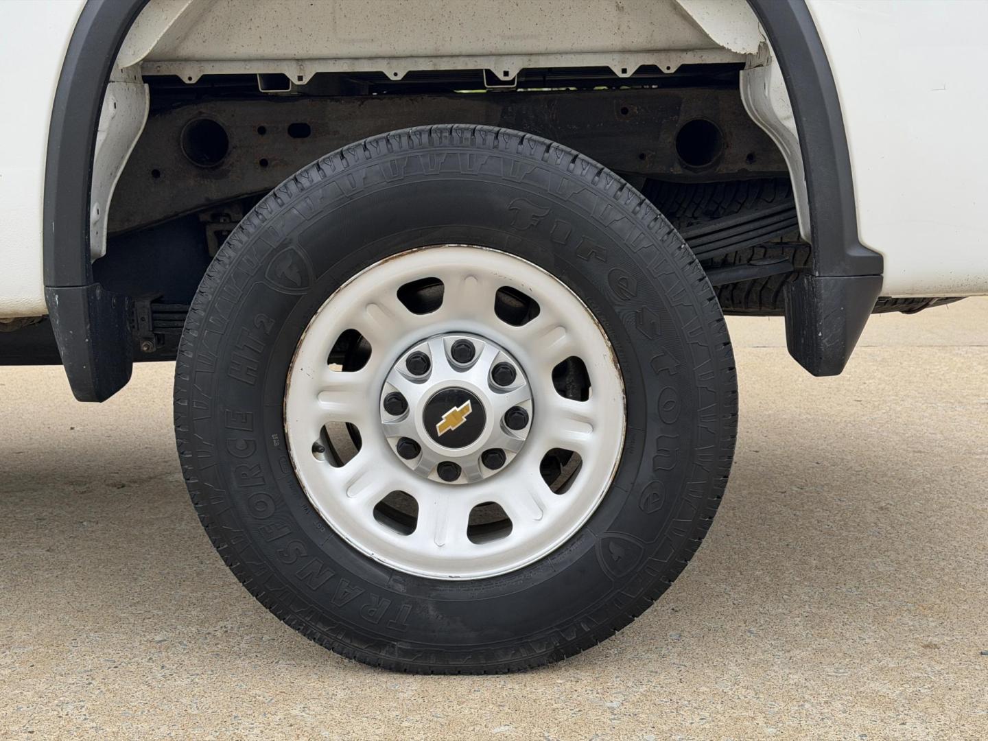 2021 WHITE /Black Chevrolet Silverado 2500HD Work Truck Regular Cab 4WD (1GC3YLE73MF) with an 6.6L V8 engine, Automatic transmission, located at 2990 Old Orchard Rd., Jackson, MO, 63755, 37.354214, -89.612106 - 2021 Chevrolet Silverado 2500HD 1-Owner 188xxx miles 4x4 6.6L V8 Automatic Backup Camera Bluetooth Cruise Power Windows/Locks/Mirrors We have financing available and we accept trades! Fill out a credit application on our website or come by today! If you have any questions, give us a call - Photo#30