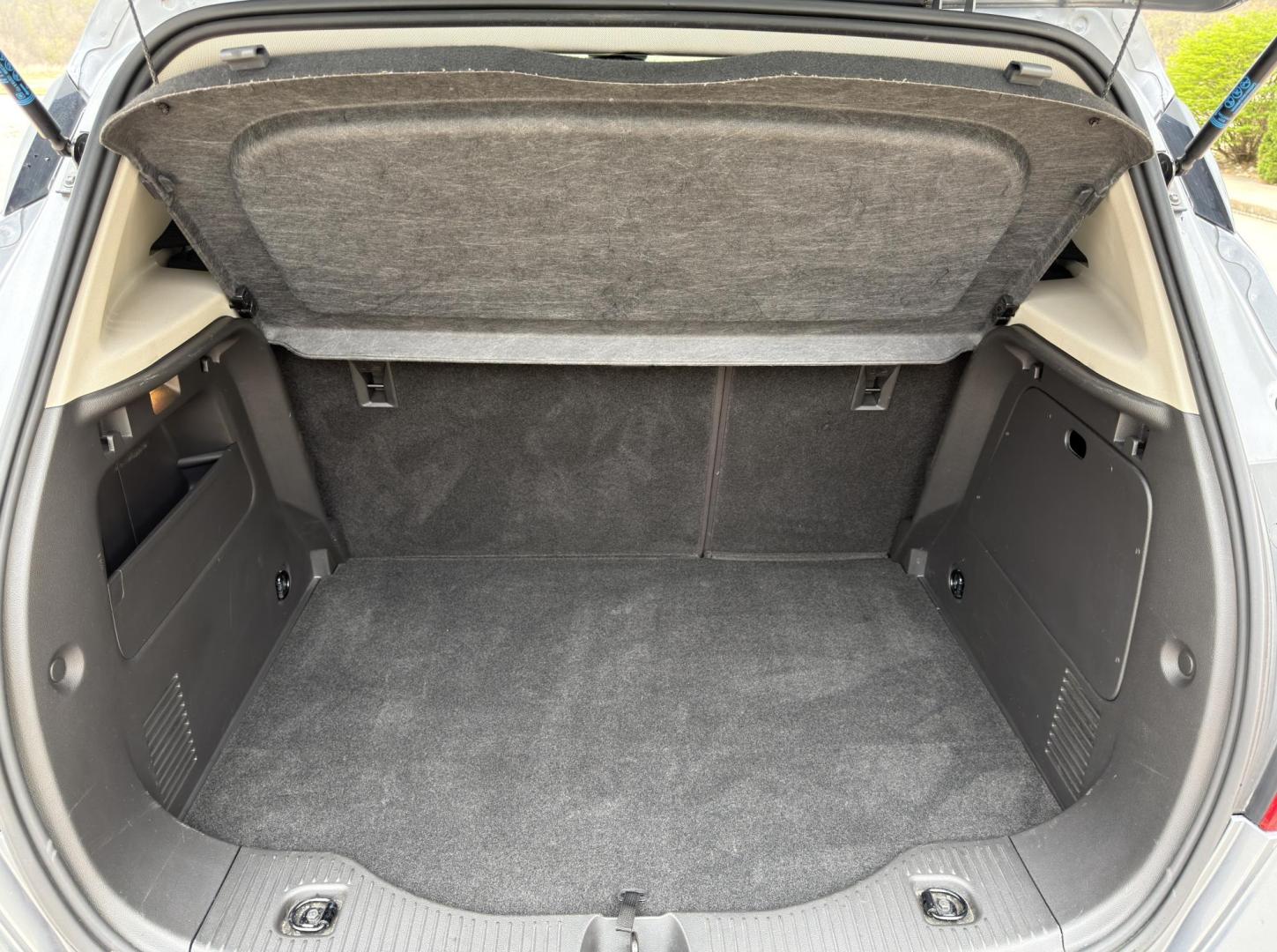 2019 GRAY /Black Buick Encore Preferred FWD (KL4CJASB8KB) with an 1.4L 4 Cyl. TURBO engine, Automatic transmission, located at 2990 Old Orchard Rd., Jackson, MO, 63755, 37.354214, -89.612106 - 2019 Buick Encore Preferred 112xxx miles Front Wheel Drive 1.4L 4 Cyl. Automatic Backup Camera Power Driver Seat Bluetooth Cruise Power Windows/Locks/Mirrors We have financing available and we accept trades! Fill out a credit application on our website or come by today! If you have any qu - Photo#18