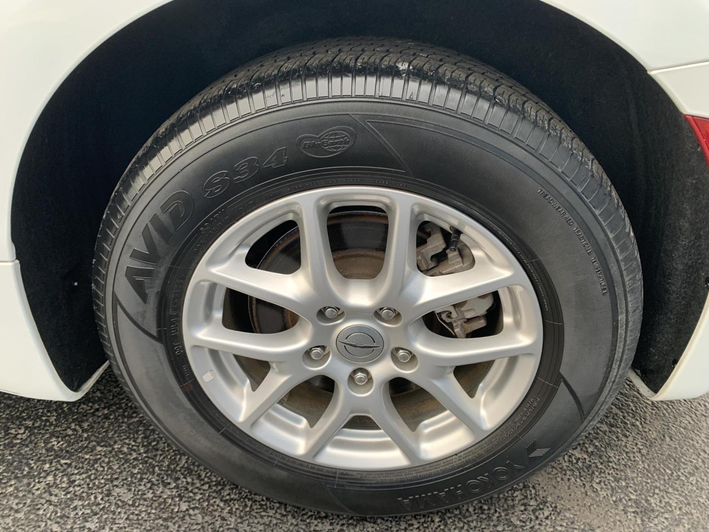 2022 WHITE /BLACK Chrysler Voyager LX (2C4RC1CG7NR) with an 3.6L V6 DOHC 24V engine, Automatic transmission, located at 506 S. Kingshighway, Cape Girardeau, MO, 63703, (573) 235-5000, 37.294991, -89.553635 - 2022 Chrysler Voyager LX One Owner 79,xxx miles CarPlay Heated Seats Heated Steering Wheel Power sliding doors Bluetooth Cruise Backup Camera We have financing available and we accept trades! Fill out a credit application on our website or come by today! If you have any questions, give - Photo#33