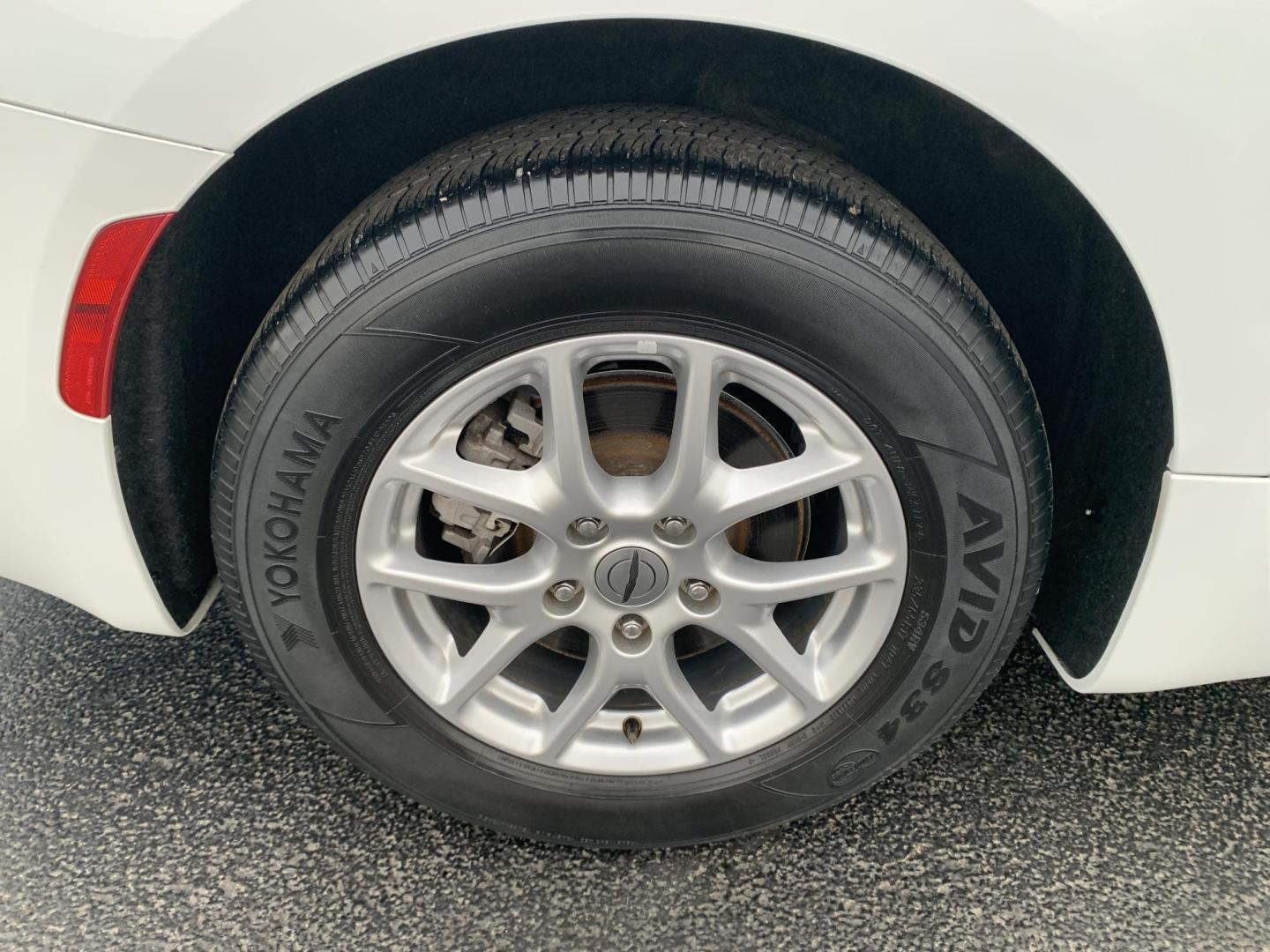 2022 WHITE /BLACK Chrysler Voyager LX (2C4RC1CG7NR) with an 3.6L V6 DOHC 24V engine, Automatic transmission, located at 506 S. Kingshighway, Cape Girardeau, MO, 63703, (573) 235-5000, 37.294991, -89.553635 - 2022 Chrysler Voyager LX One Owner 79,xxx miles CarPlay Heated Seats Heated Steering Wheel Power sliding doors Bluetooth Cruise Backup Camera We have financing available and we accept trades! Fill out a credit application on our website or come by today! If you have any questions, give - Photo#34