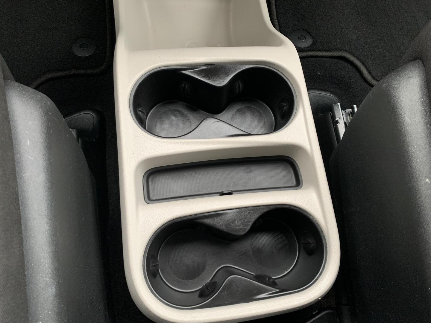 2022 WHITE /BLACK Chrysler Voyager LX (2C4RC1CG7NR) with an 3.6L V6 DOHC 24V engine, Automatic transmission, located at 506 S. Kingshighway, Cape Girardeau, MO, 63703, (573) 235-5000, 37.294991, -89.553635 - 2022 Chrysler Voyager LX One Owner 79,xxx miles CarPlay Heated Seats Heated Steering Wheel Power sliding doors Bluetooth Cruise Backup Camera We have financing available and we accept trades! Fill out a credit application on our website or come by today! If you have any questions, give - Photo#30