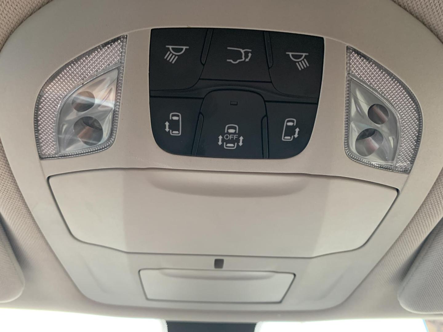 2022 WHITE /BLACK Chrysler Voyager LX (2C4RC1CG7NR) with an 3.6L V6 DOHC 24V engine, Automatic transmission, located at 506 S. Kingshighway, Cape Girardeau, MO, 63703, (573) 235-5000, 37.294991, -89.553635 - 2022 Chrysler Voyager LX One Owner 79,xxx miles CarPlay Heated Seats Heated Steering Wheel Power sliding doors Bluetooth Cruise Backup Camera We have financing available and we accept trades! Fill out a credit application on our website or come by today! If you have any questions, give - Photo#31