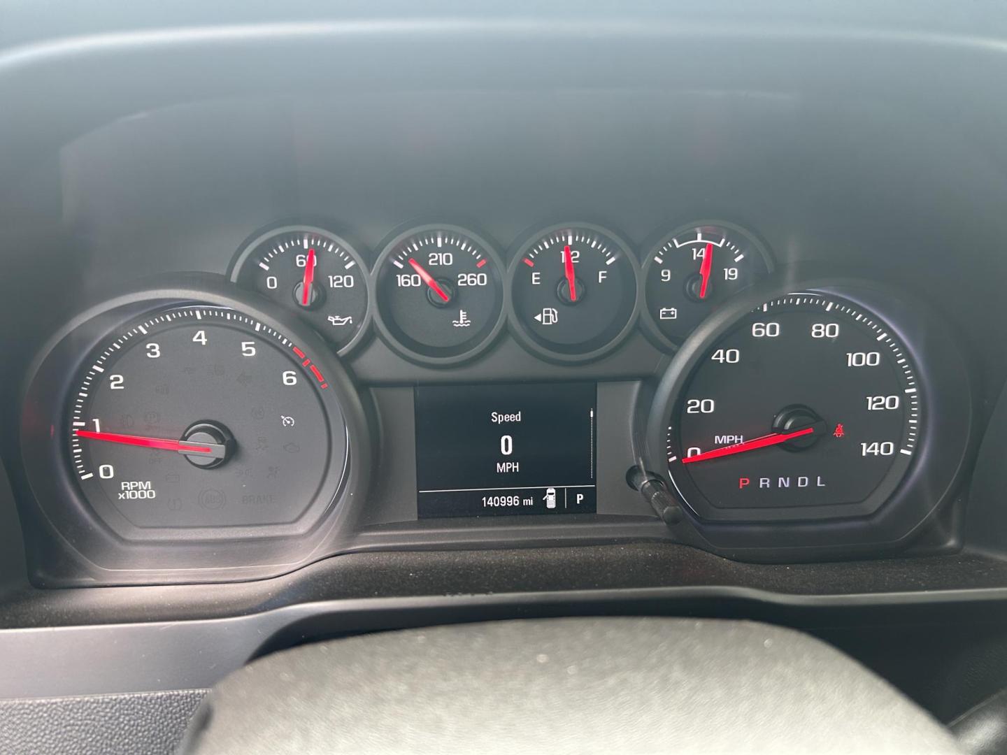 2020 WHITE /Black Chevrolet Silverado 1500 Work Truck Crew Cab Short Box 2WD (3GCPWAEF8LG) with an 5.3L V8 OHV 16V engine, 6A transmission, located at 506 S. Kingshighway, Cape Girardeau, MO, 63703, (573) 235-5000, 37.294991, -89.553635 - 2020 Chevrolet Silverado 1500 140xxx miles 5.3L V8 Automatic Power Driver Seat Backup Camera Bluetooth Cruise Power Windows/Locks/Mirrors We have financing available and we accept trades! Fill out a credit application on our website or come by today! If you have any questions, give us a c - Photo#2