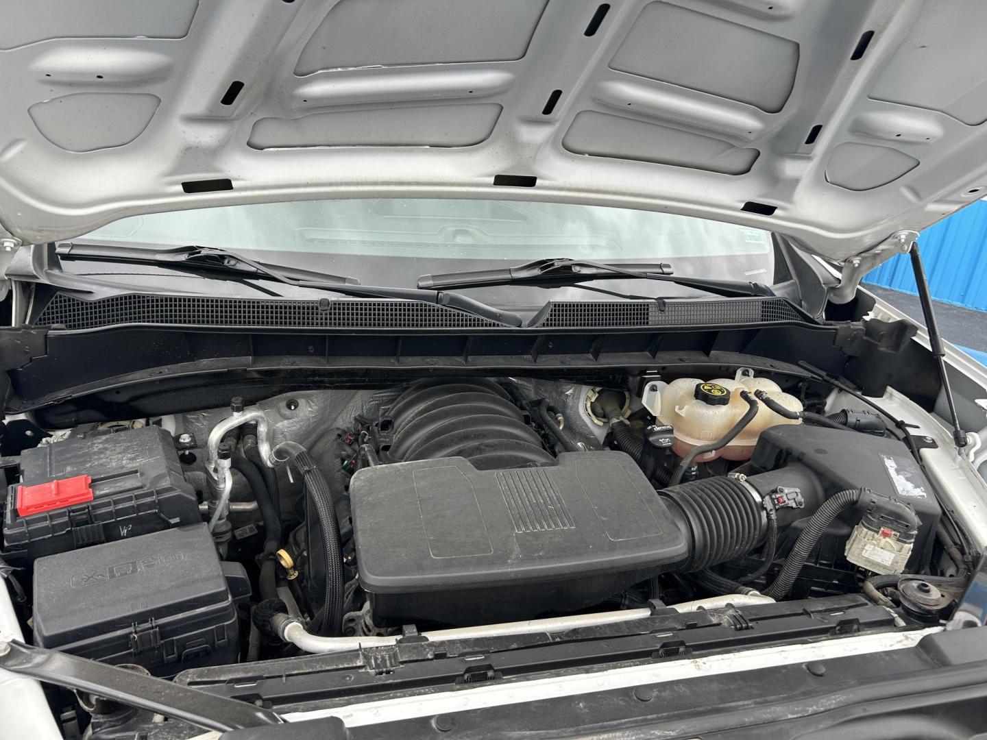 2020 WHITE /Black Chevrolet Silverado 1500 Work Truck Crew Cab Short Box 2WD (3GCPWAEF8LG) with an 5.3L V8 OHV 16V engine, 6A transmission, located at 506 S. Kingshighway, Cape Girardeau, MO, 63703, (573) 235-5000, 37.294991, -89.553635 - 2020 Chevrolet Silverado 1500 140xxx miles 5.3L V8 Automatic Power Driver Seat Backup Camera Bluetooth Cruise Power Windows/Locks/Mirrors We have financing available and we accept trades! Fill out a credit application on our website or come by today! If you have any questions, give us a c - Photo#25