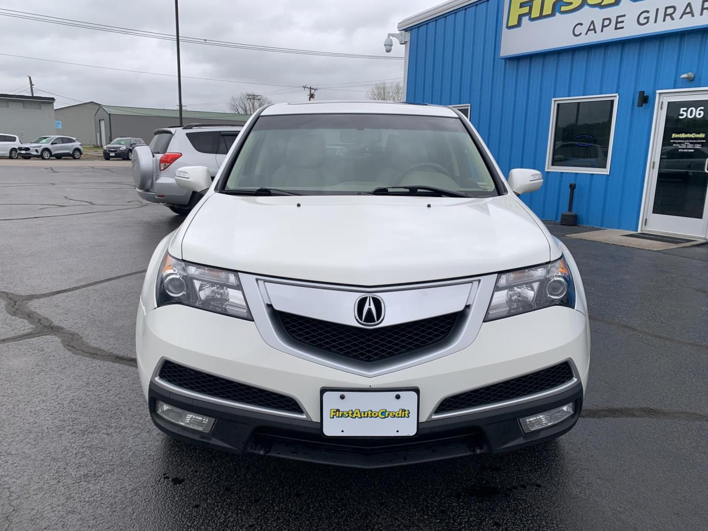 2013 WHITE /TAN Acura MDX SH (2HNYD2H28DH) with an 3.5L V6 SOHC 24V engine, Automatic transmission, located at 506 S. Kingshighway, Cape Girardeau, MO, 63703, (573) 235-5000, 37.294991, -89.553635 - 2013 Acura MDX 87,xxx miles AWD Heated Seats Power Seats Cruise Control Sunroof Backup Camera 3rd. Row We have financing available and we accept trades! Fill out a credit application on our website or come by today! If you have any questions, give us a call at (573) 235-5000 or visit our - Photo#1