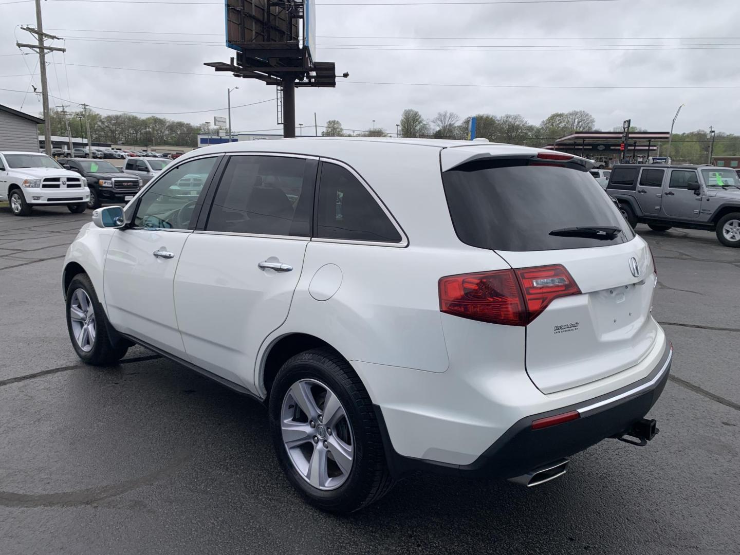 2013 WHITE /TAN Acura MDX SH (2HNYD2H28DH) with an 3.5L V6 SOHC 24V engine, Automatic transmission, located at 506 S. Kingshighway, Cape Girardeau, MO, 63703, (573) 235-5000, 37.294991, -89.553635 - 2013 Acura MDX 87,xxx miles AWD Heated Seats Power Seats Cruise Control Sunroof Backup Camera 3rd. Row We have financing available and we accept trades! Fill out a credit application on our website or come by today! If you have any questions, give us a call at (573) 235-5000 or visit our - Photo#5