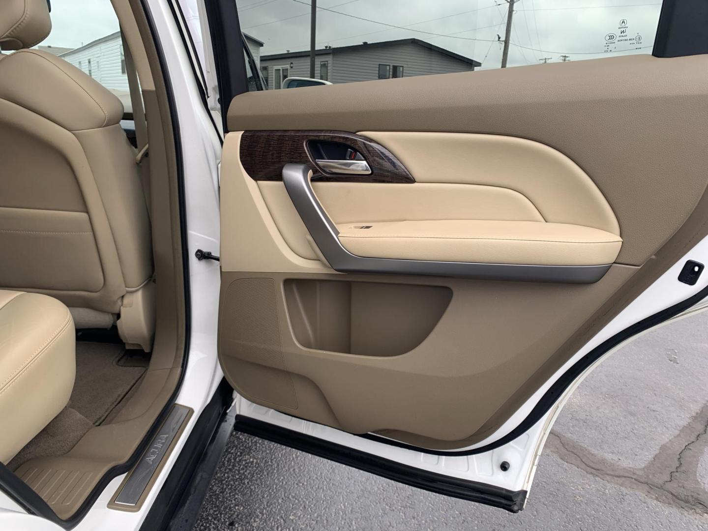 2013 WHITE /TAN Acura MDX SH (2HNYD2H28DH) with an 3.5L V6 SOHC 24V engine, Automatic transmission, located at 506 S. Kingshighway, Cape Girardeau, MO, 63703, (573) 235-5000, 37.294991, -89.553635 - 2013 Acura MDX 87,xxx miles AWD Heated Seats Power Seats Cruise Control Sunroof Backup Camera 3rd. Row We have financing available and we accept trades! Fill out a credit application on our website or come by today! If you have any questions, give us a call at (573) 235-5000 or visit our - Photo#12