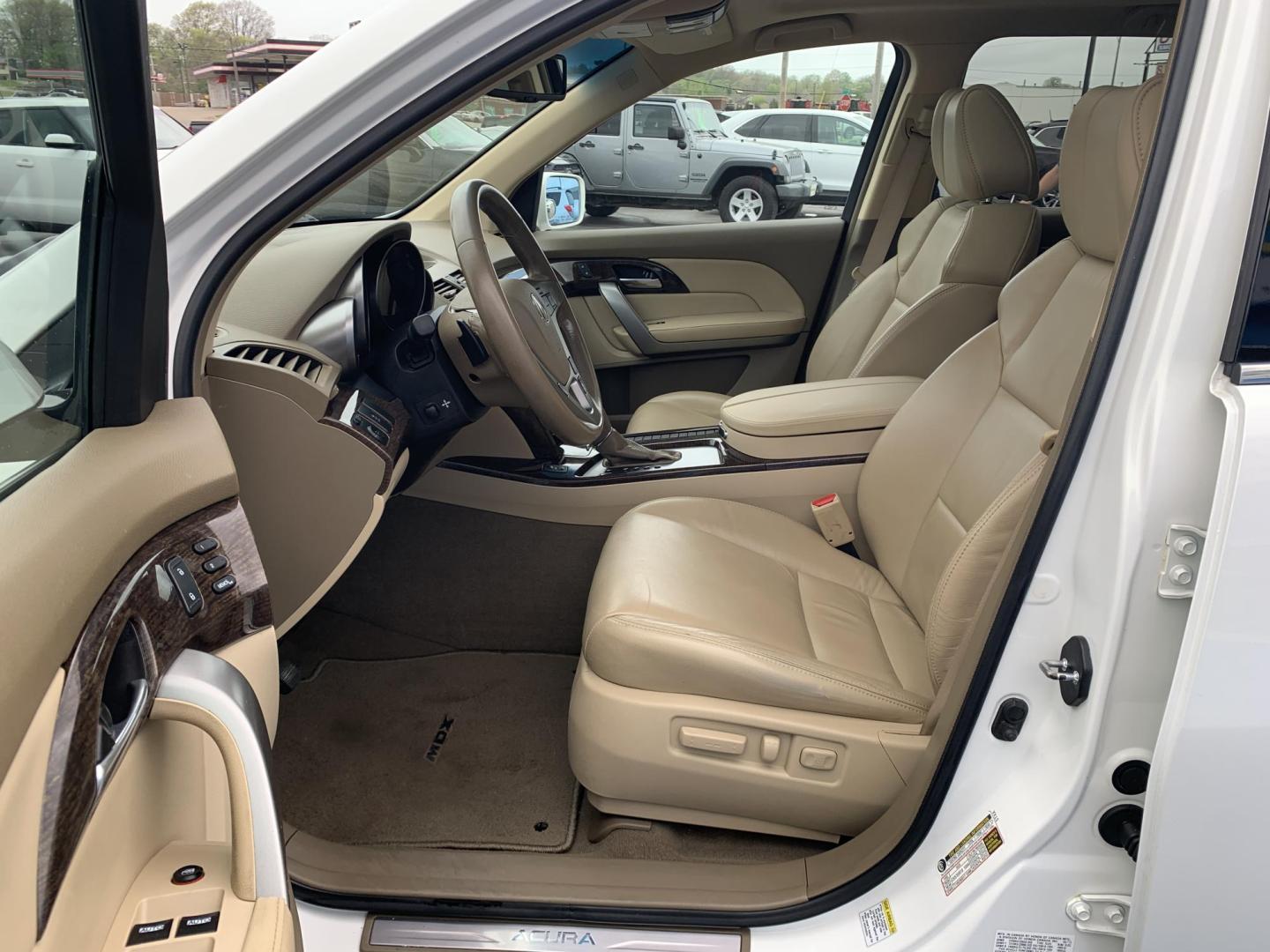 2013 WHITE /TAN Acura MDX SH (2HNYD2H28DH) with an 3.5L V6 SOHC 24V engine, Automatic transmission, located at 506 S. Kingshighway, Cape Girardeau, MO, 63703, (573) 235-5000, 37.294991, -89.553635 - 2013 Acura MDX 87,xxx miles AWD Heated Seats Power Seats Cruise Control Sunroof Backup Camera 3rd. Row We have financing available and we accept trades! Fill out a credit application on our website or come by today! If you have any questions, give us a call at (573) 235-5000 or visit our - Photo#20
