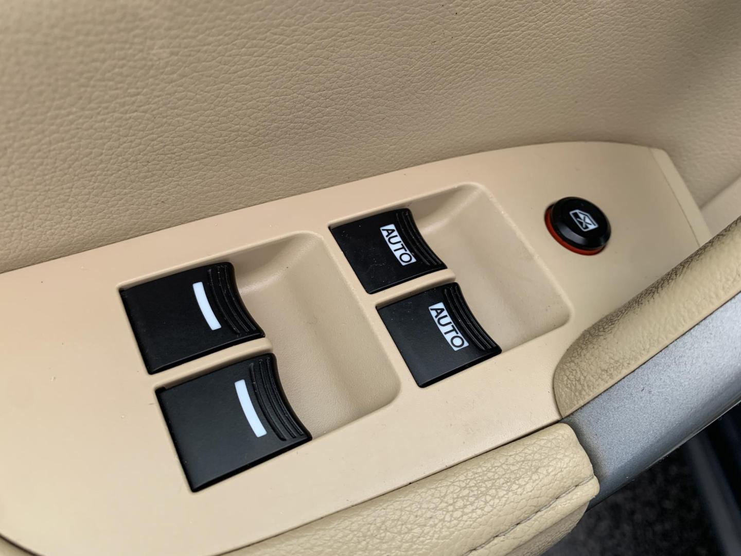 2013 WHITE /TAN Acura MDX SH (2HNYD2H28DH) with an 3.5L V6 SOHC 24V engine, Automatic transmission, located at 506 S. Kingshighway, Cape Girardeau, MO, 63703, (573) 235-5000, 37.294991, -89.553635 - 2013 Acura MDX 87,xxx miles AWD Heated Seats Power Seats Cruise Control Sunroof Backup Camera 3rd. Row We have financing available and we accept trades! Fill out a credit application on our website or come by today! If you have any questions, give us a call at (573) 235-5000 or visit our - Photo#21