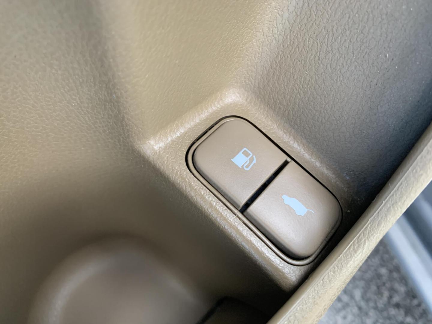 2013 WHITE /TAN Acura MDX SH (2HNYD2H28DH) with an 3.5L V6 SOHC 24V engine, Automatic transmission, located at 506 S. Kingshighway, Cape Girardeau, MO, 63703, (573) 235-5000, 37.294991, -89.553635 - 2013 Acura MDX 87,xxx miles AWD Heated Seats Power Seats Cruise Control Sunroof Backup Camera 3rd. Row We have financing available and we accept trades! Fill out a credit application on our website or come by today! If you have any questions, give us a call at (573) 235-5000 or visit our - Photo#23