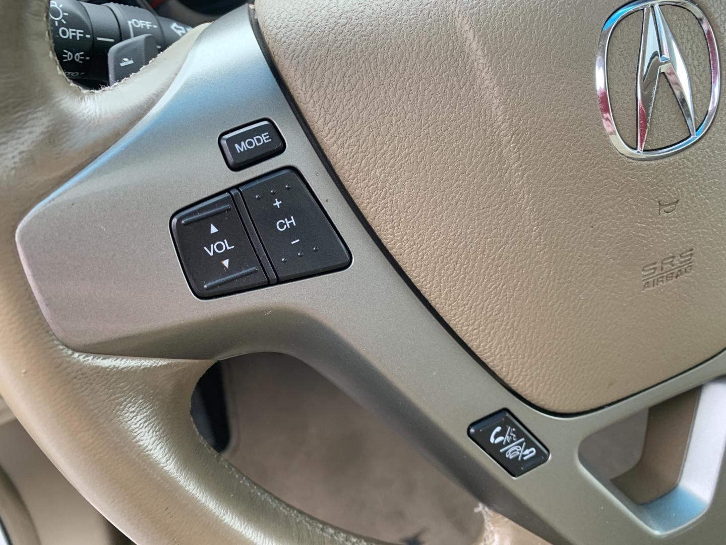 2013 WHITE /TAN Acura MDX SH (2HNYD2H28DH) with an 3.5L V6 SOHC 24V engine, Automatic transmission, located at 506 S. Kingshighway, Cape Girardeau, MO, 63703, (573) 235-5000, 37.294991, -89.553635 - 2013 Acura MDX 87,xxx miles AWD Heated Seats Power Seats Cruise Control Sunroof Backup Camera 3rd. Row We have financing available and we accept trades! Fill out a credit application on our website or come by today! If you have any questions, give us a call at (573) 235-5000 or visit our - Photo#26