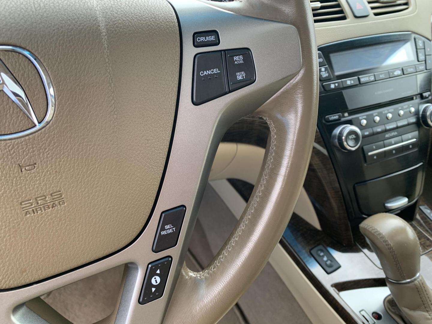 2013 WHITE /TAN Acura MDX SH (2HNYD2H28DH) with an 3.5L V6 SOHC 24V engine, Automatic transmission, located at 506 S. Kingshighway, Cape Girardeau, MO, 63703, (573) 235-5000, 37.294991, -89.553635 - 2013 Acura MDX 87,xxx miles AWD Heated Seats Power Seats Cruise Control Sunroof Backup Camera 3rd. Row We have financing available and we accept trades! Fill out a credit application on our website or come by today! If you have any questions, give us a call at (573) 235-5000 or visit our - Photo#27