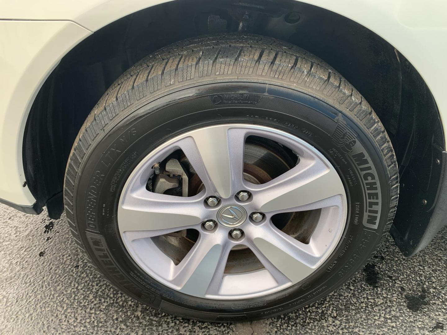 2013 WHITE /TAN Acura MDX SH (2HNYD2H28DH) with an 3.5L V6 SOHC 24V engine, Automatic transmission, located at 506 S. Kingshighway, Cape Girardeau, MO, 63703, (573) 235-5000, 37.294991, -89.553635 - 2013 Acura MDX 87,xxx miles AWD Heated Seats Power Seats Cruise Control Sunroof Backup Camera 3rd. Row We have financing available and we accept trades! Fill out a credit application on our website or come by today! If you have any questions, give us a call at (573) 235-5000 or visit our - Photo#39