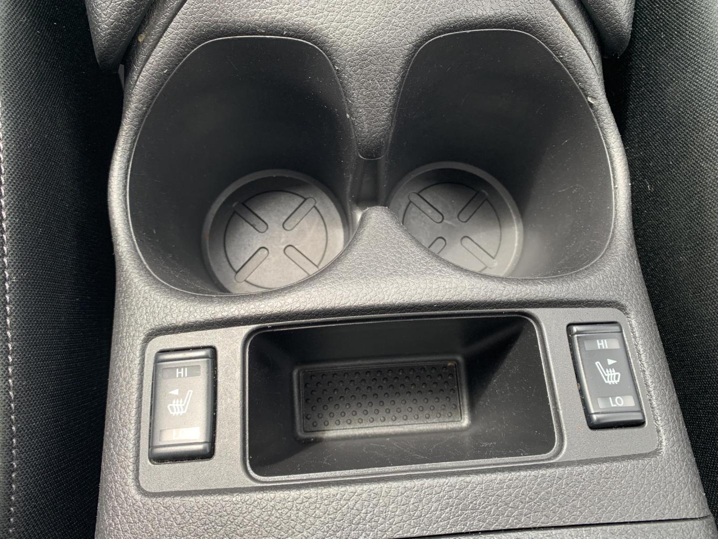 2020 WHITE /BLACK Nissan Rogue S AWD (JN8AT2MV5LW) with an 2.5L L4 DOHC 16V engine, Automatic transmission, located at 506 S. Kingshighway, Cape Girardeau, MO, 63703, (573) 235-5000, 37.294991, -89.553635 - 2020 Nissan Rogue S AWD One Owner 88,xxx miles AWD Cruise Power windows/locks/mirrors Heated Seats Heated Steering Wheel Bluetooth Backup Cam We have financing available and we accept trades! Fill out a credit application on our website or come by today! If you have any questions, give - Photo#30