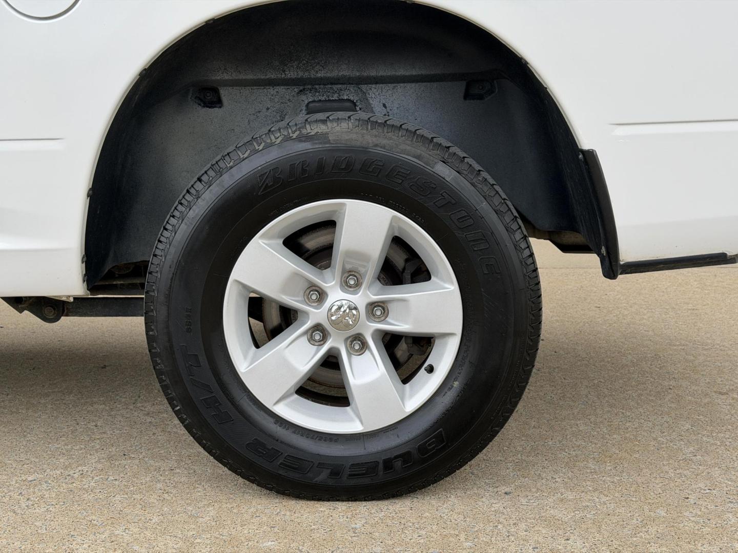 2019 WHITE /Gray RAM 1500 Express Quad Cab 4WD (1C6RR7FT7KS) with an 5.7L V8 HEMI engine, Automatic transmission, located at 2990 Old Orchard Rd., Jackson, MO, 63755, 37.354214, -89.612106 - 2019 Ram 1500 Classic Express 47xxx miles 4x4 5.7L V8 HEMI Automatic Backup Camera Bluetooth Cruise Power Windows/Locks/Mirrors We have financing available and we accept trades! Fill out a credit application on our website or come by today! If you have any questions, give us a call at (573 - Photo#33