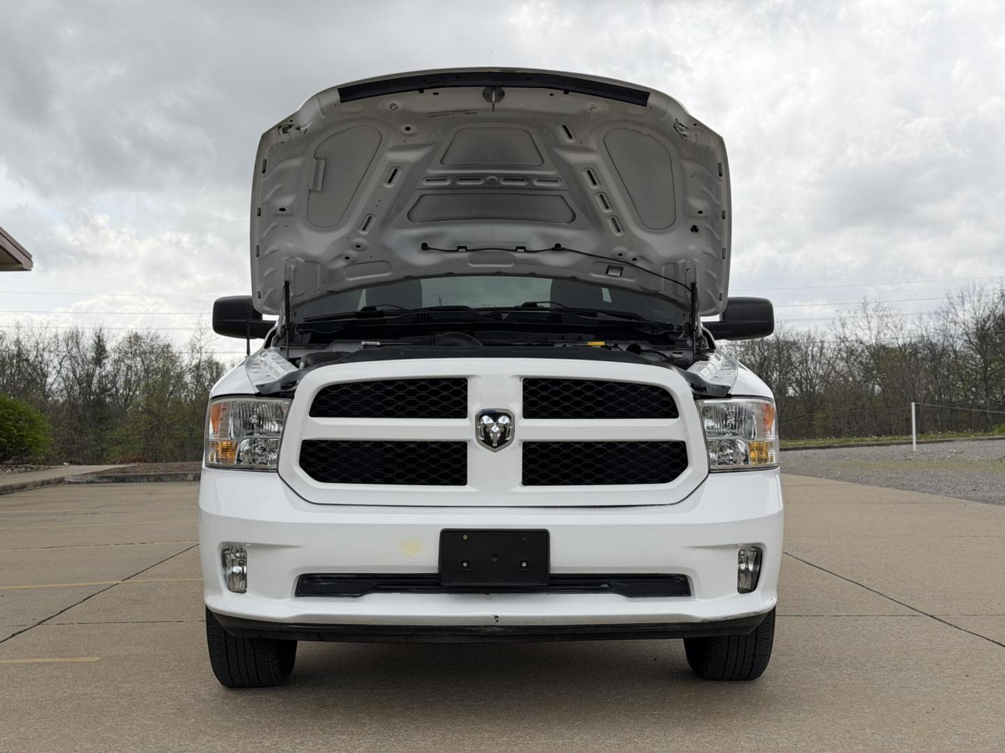 2019 WHITE /Gray RAM 1500 Express Quad Cab 4WD (1C6RR7FT7KS) with an 5.7L V8 HEMI engine, Automatic transmission, located at 2990 Old Orchard Rd., Jackson, MO, 63755, 37.354214, -89.612106 - 2019 Ram 1500 Classic Express 47xxx miles 4x4 5.7L V8 HEMI Automatic Backup Camera Bluetooth Cruise Power Windows/Locks/Mirrors We have financing available and we accept trades! Fill out a credit application on our website or come by today! If you have any questions, give us a call at (573 - Photo#29