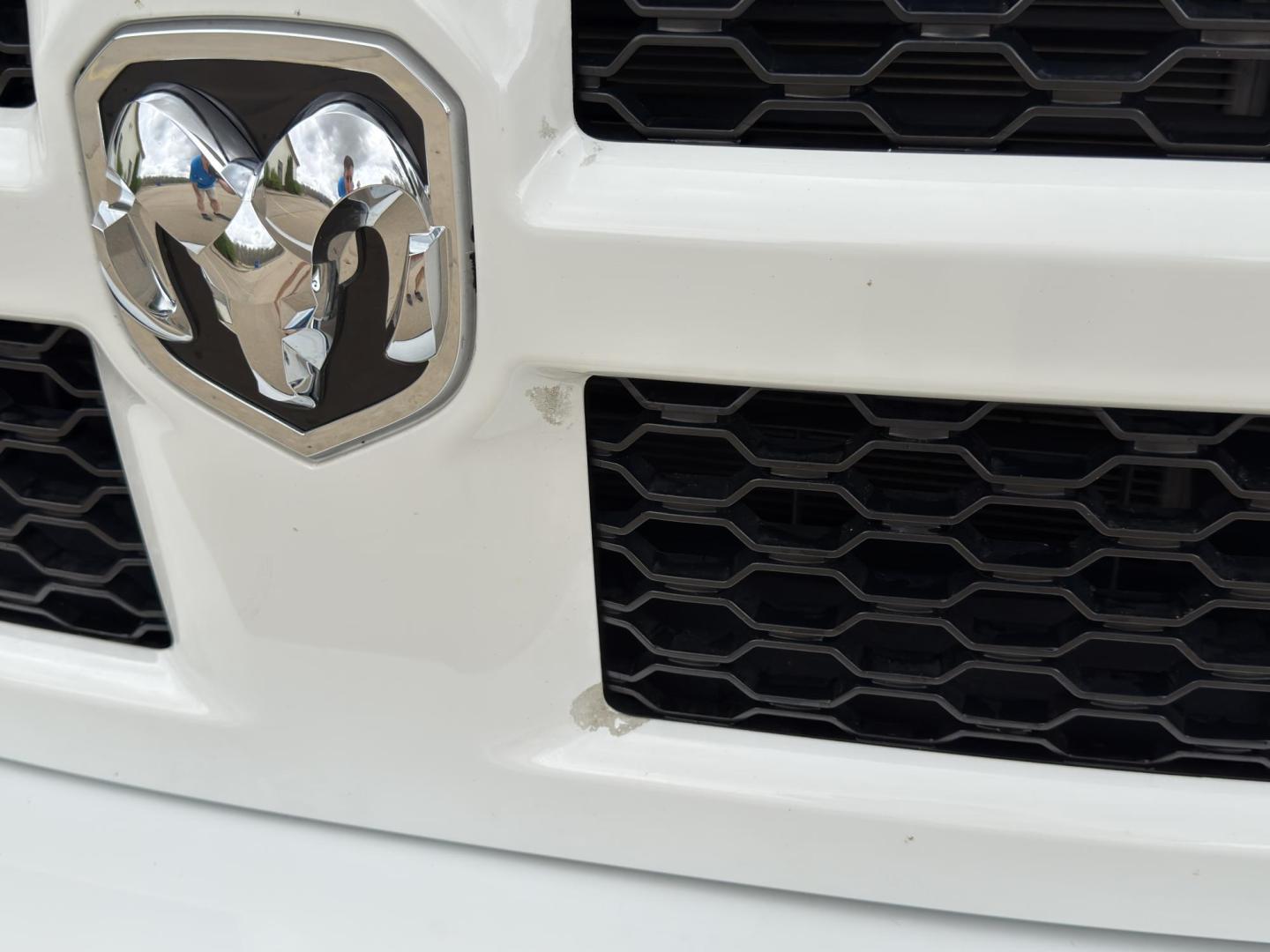 2019 WHITE /Gray RAM 1500 Express Quad Cab 4WD (1C6RR7FT7KS) with an 5.7L V8 HEMI engine, Automatic transmission, located at 2990 Old Orchard Rd., Jackson, MO, 63755, 37.354214, -89.612106 - 2019 Ram 1500 Classic Express 47xxx miles 4x4 5.7L V8 HEMI Automatic Backup Camera Bluetooth Cruise Power Windows/Locks/Mirrors We have financing available and we accept trades! Fill out a credit application on our website or come by today! If you have any questions, give us a call at (573 - Photo#48