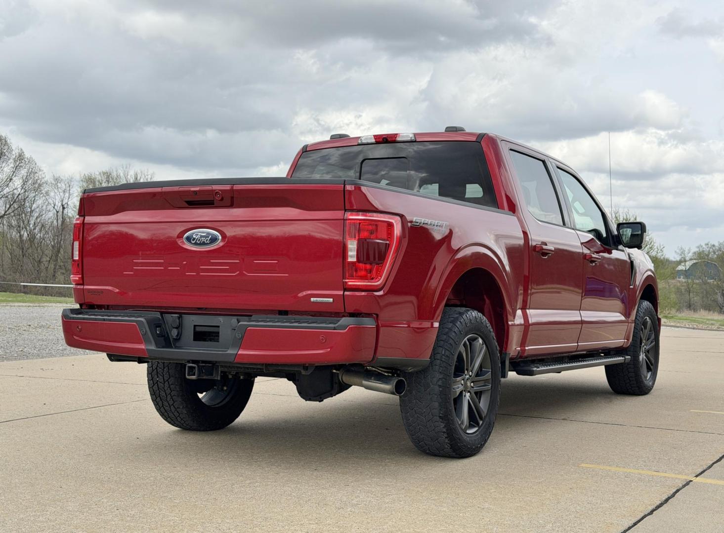 2021 RED /Black Ford F-150 XLT SuperCrew 5.5-ft. Bed 4WD (1FTFW1E83MK) with an 3.5L V6 engine, Automatic transmission, located at 2990 Old Orchard Rd., Jackson, MO, 63755, 37.354214, -89.612106 - 2021 Ford F-150 XLT 1-Owner 148xxx miles 4x4 3.5L V6 Automatic Navigation Backup Camera Power/Heated Seats Bluetooth Remote Start Cruise Power Windows/Locks/Mirrors We have financing available and we accept trades! Fill out a credit application on our website or come by today! If you h - Photo#12