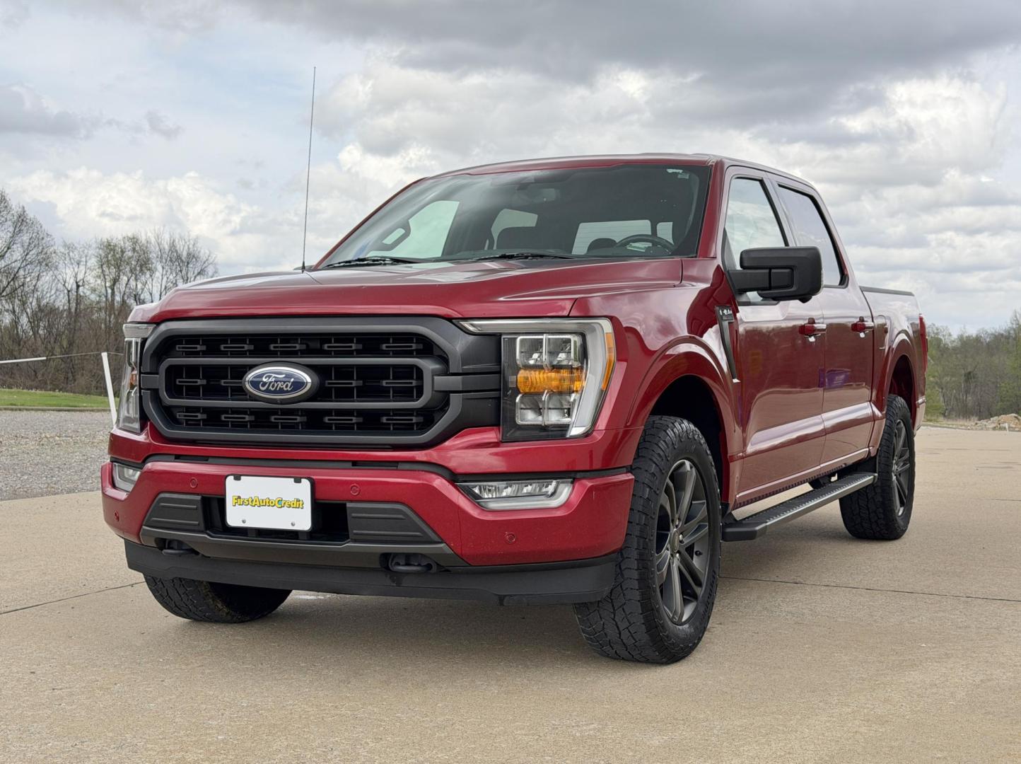 2021 RED /Black Ford F-150 XLT SuperCrew 5.5-ft. Bed 4WD (1FTFW1E83MK) with an 3.5L V6 engine, Automatic transmission, located at 2990 Old Orchard Rd., Jackson, MO, 63755, 37.354214, -89.612106 - 2021 Ford F-150 XLT 1-Owner 148xxx miles 4x4 3.5L V6 Automatic Navigation Backup Camera Power/Heated Seats Bluetooth Remote Start Cruise Power Windows/Locks/Mirrors We have financing available and we accept trades! Fill out a credit application on our website or come by today! If you h - Photo#9