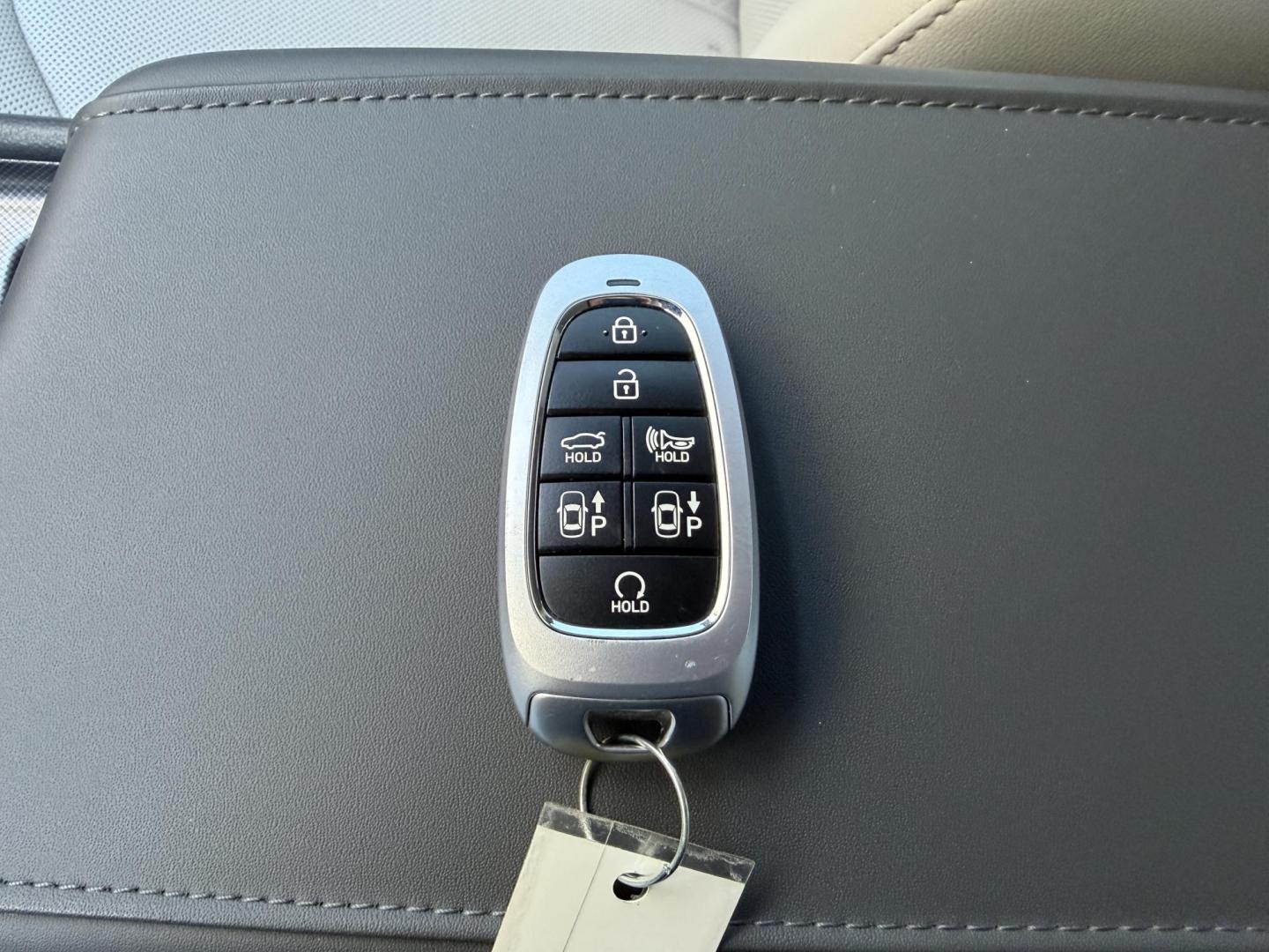 2020 WHITE /Tan Hyundai Sonata Limited (5NPEH4J2XLH) with an 1.6L 4 Cyl. TURBO engine, Automatic transmission, located at 2990 Old Orchard Rd., Jackson, MO, 63755, 37.354214, -89.612106 - 2020 Hyundai Sonata Limited 1-Owner 48xxx miles Front Wheel Drive 1.6L 4 Cyl. Automatic Leather Navigation Power/Heated/Cooled Seats Backup Camera Sunroof Bluetooth Heads Up Display Remote Start Cruise Power Windows/Locks/Mirrors We have financing available and we accept trades! Fill - Photo#9