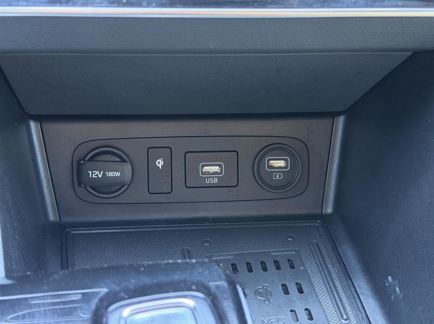 2020 WHITE /Tan Hyundai Sonata Limited (5NPEH4J2XLH) with an 1.6L 4 Cyl. TURBO engine, Automatic transmission, located at 2990 Old Orchard Rd., Jackson, MO, 63755, 37.354214, -89.612106 - 2020 Hyundai Sonata Limited 1-Owner 48xxx miles Front Wheel Drive 1.6L 4 Cyl. Automatic Leather Navigation Power/Heated/Cooled Seats Backup Camera Sunroof Bluetooth Heads Up Display Remote Start Cruise Power Windows/Locks/Mirrors We have financing available and we accept trades! Fill - Photo#32