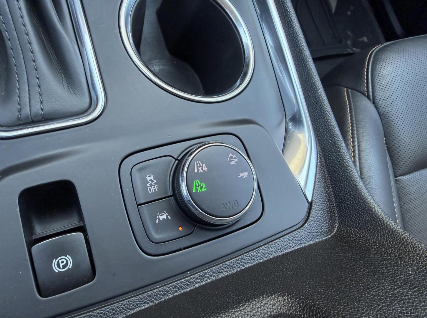 2021 BLACK /Black Chevrolet Traverse Premier AWD (1GNEVKKW2MJ) with an 3.6L V6 engine, Automatic transmission, located at 2990 Old Orchard Rd., Jackson, MO, 63755, 37.354214, -89.612106 - 2021 Chevrolet Traverse Premier 1-Owner 102xxx miles All Wheel Drive 3.6L V6 Automatic Leather 3rd Row Navigation Backup Camera Power/Heated/Cooled Seats Heated Rear Seats Heated Steering Wheel Sunroof Bluetooth Remote Start Cruise Power Windows/Locks/Mirrors We have financing avai - Photo#2